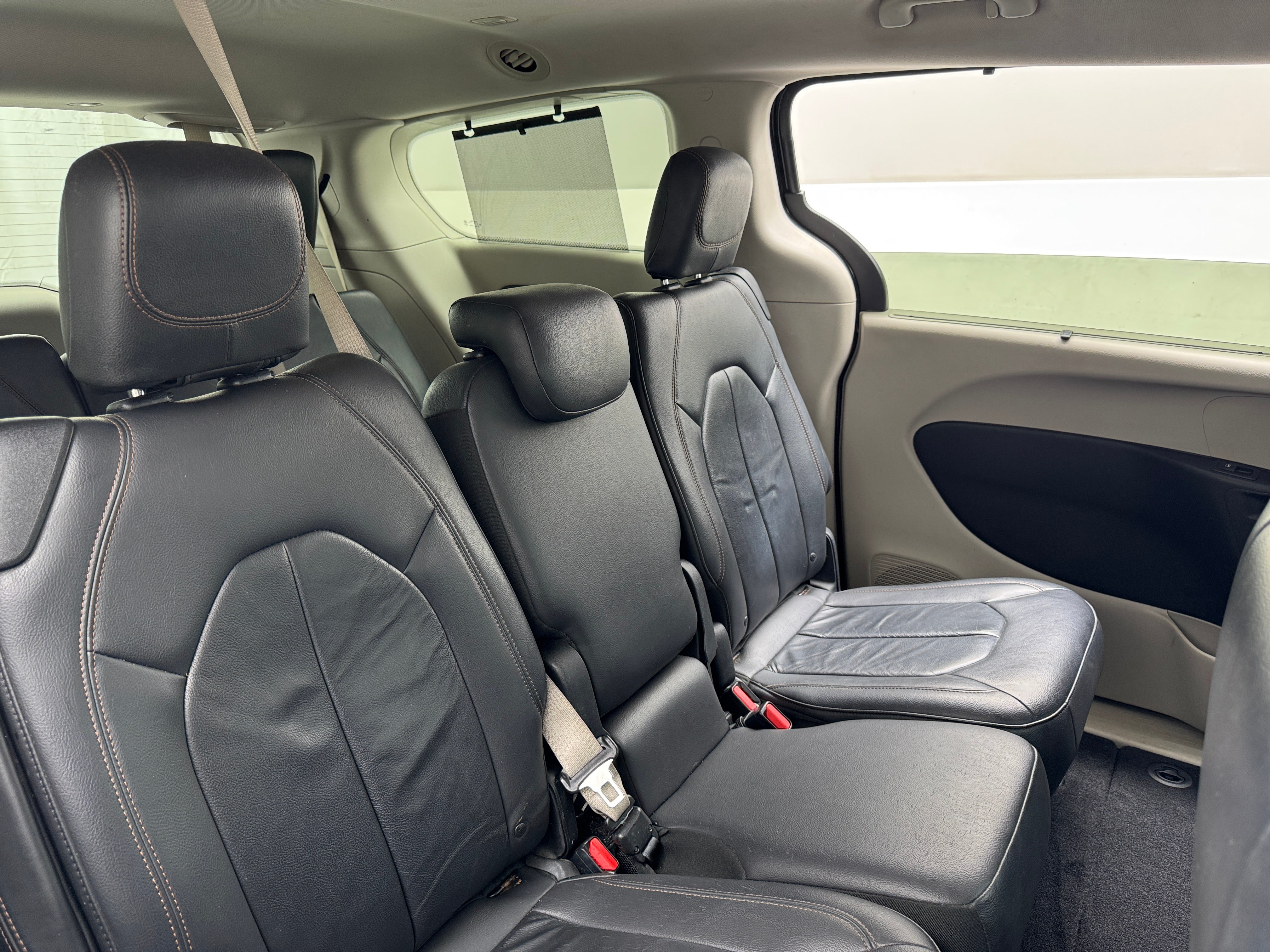 2017 Chrysler Pacifica Touring L 5