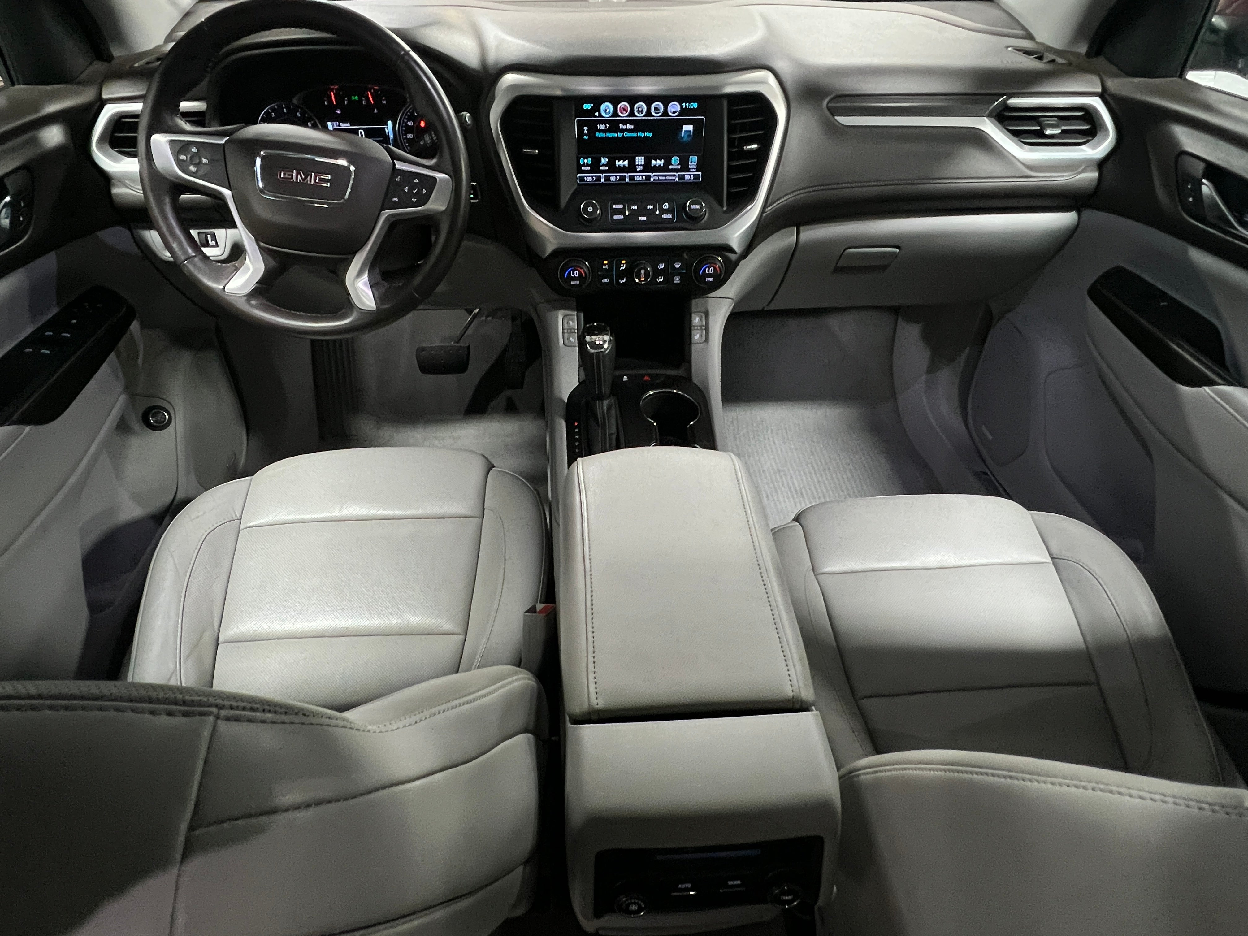 2017 GMC Acadia SLT 2