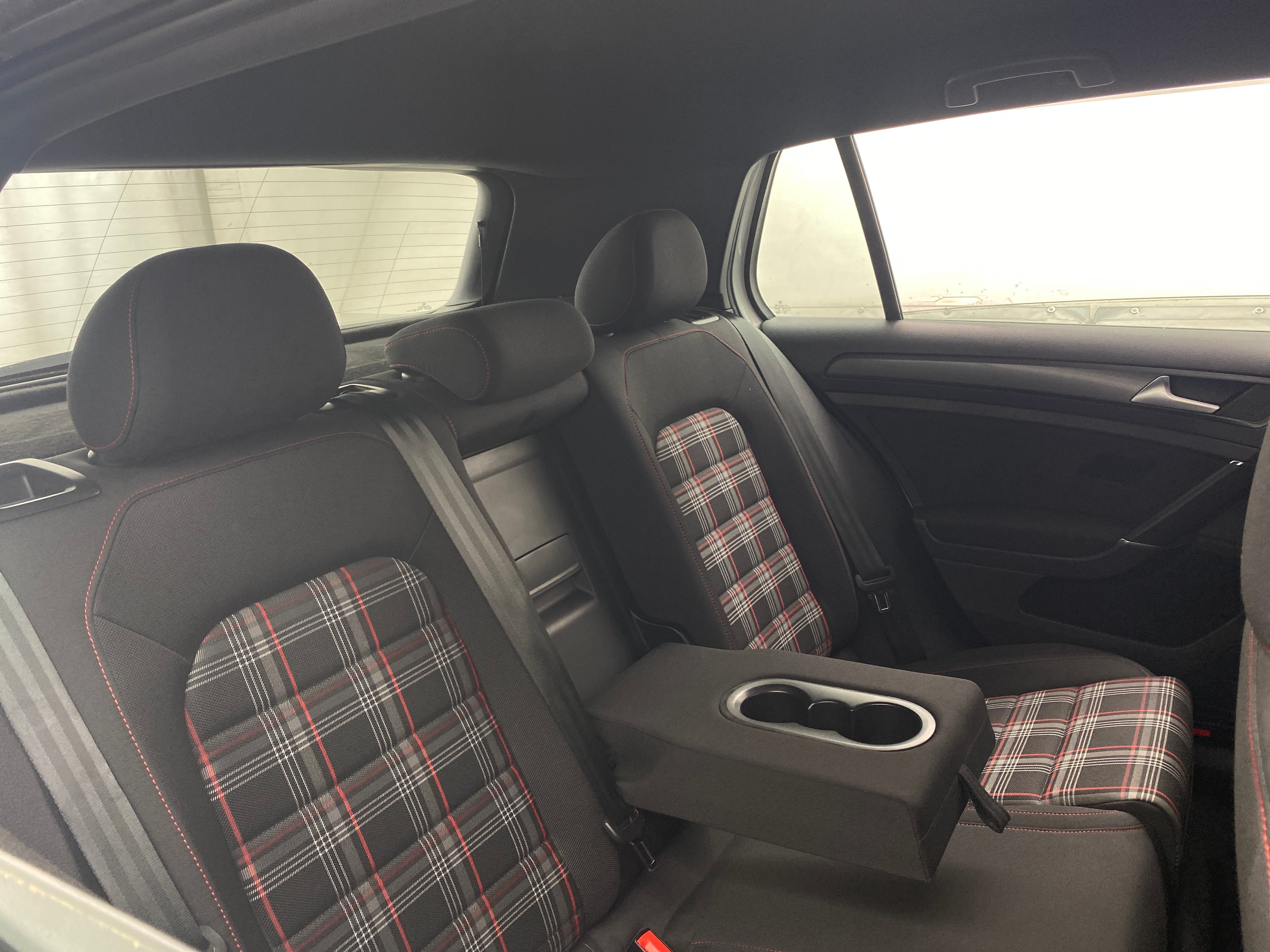 2020 Volkswagen Golf GTI S 6