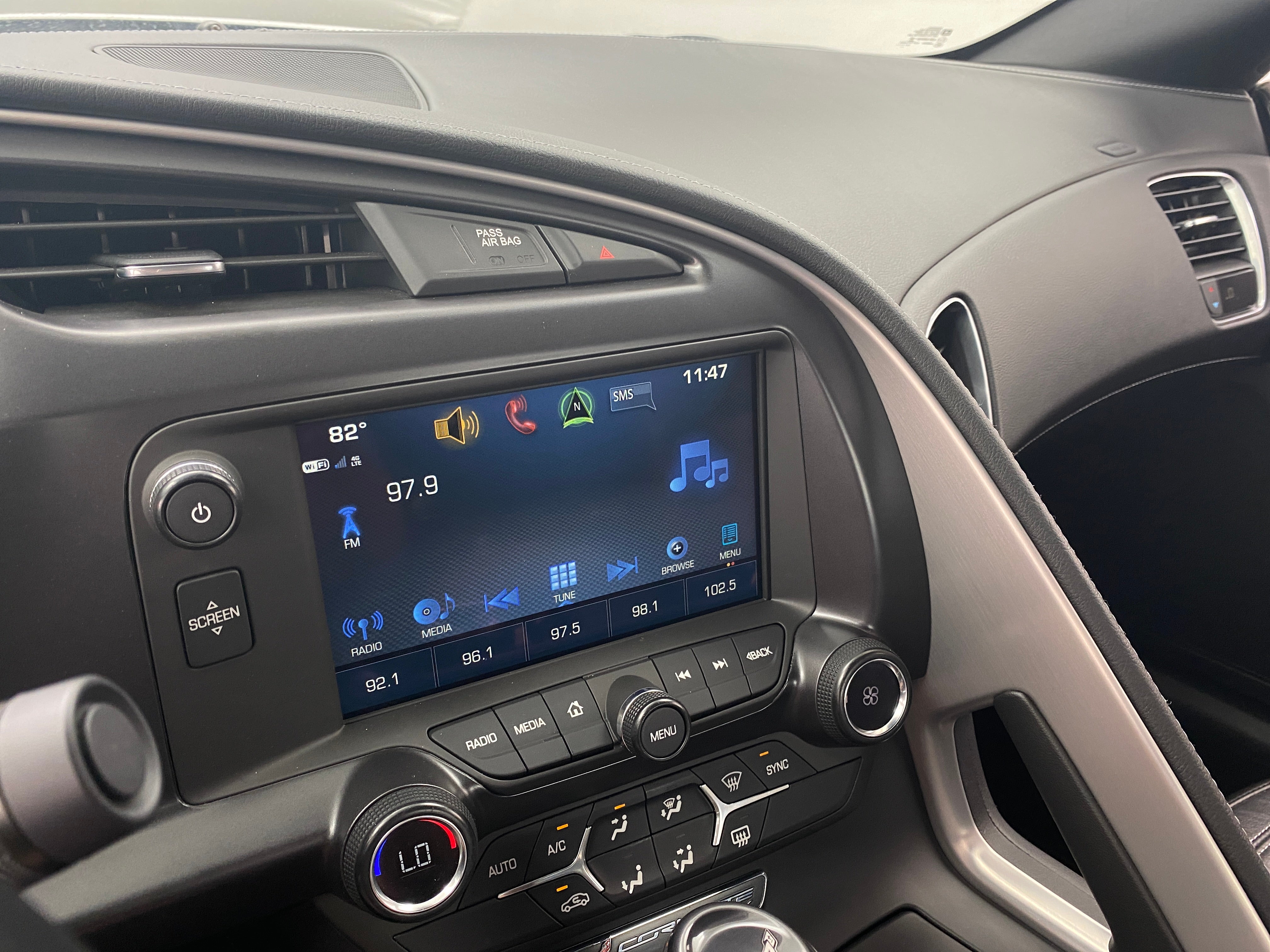 2019 Chevrolet Corvette Stingray 2