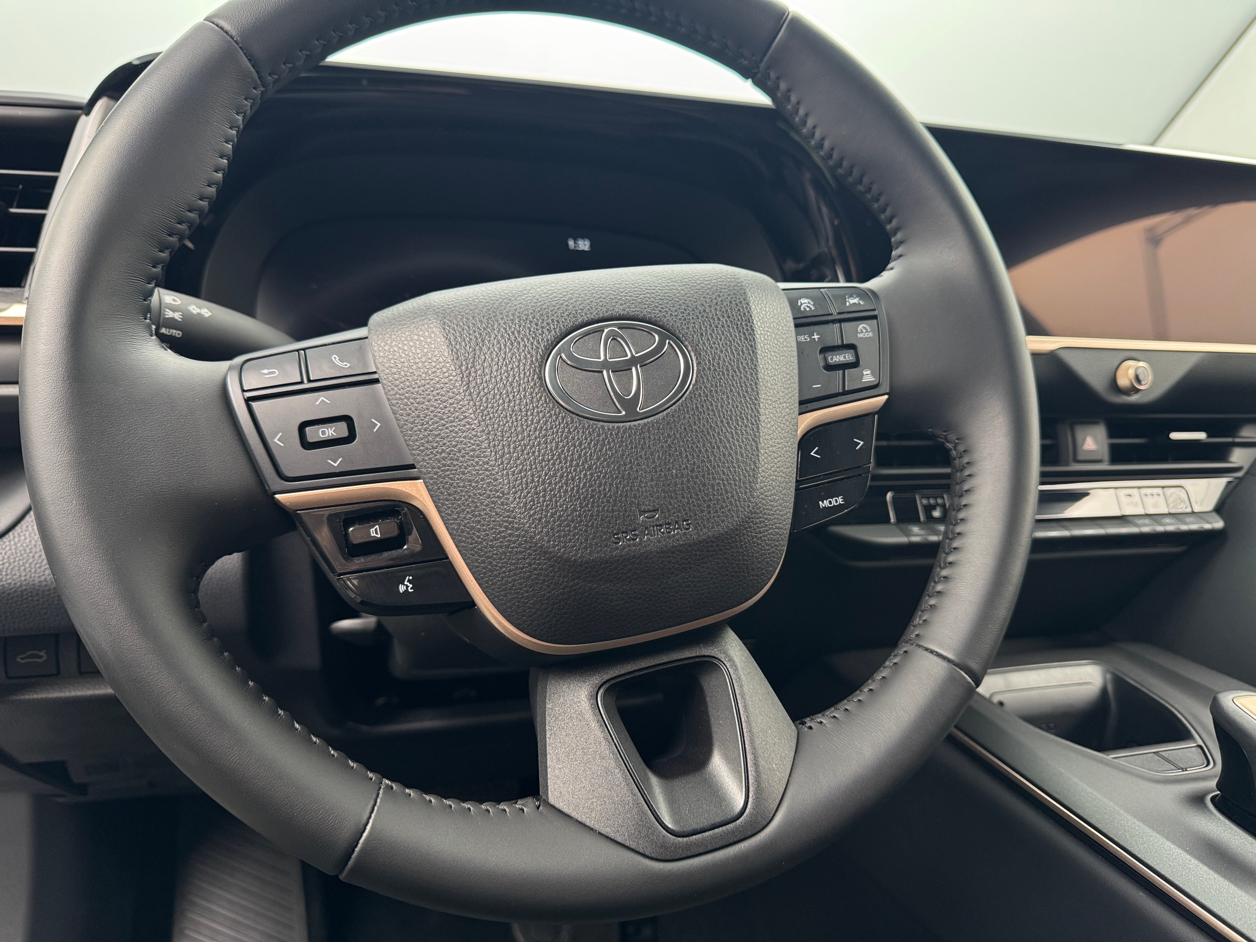 2023 Toyota Crown XLE 5