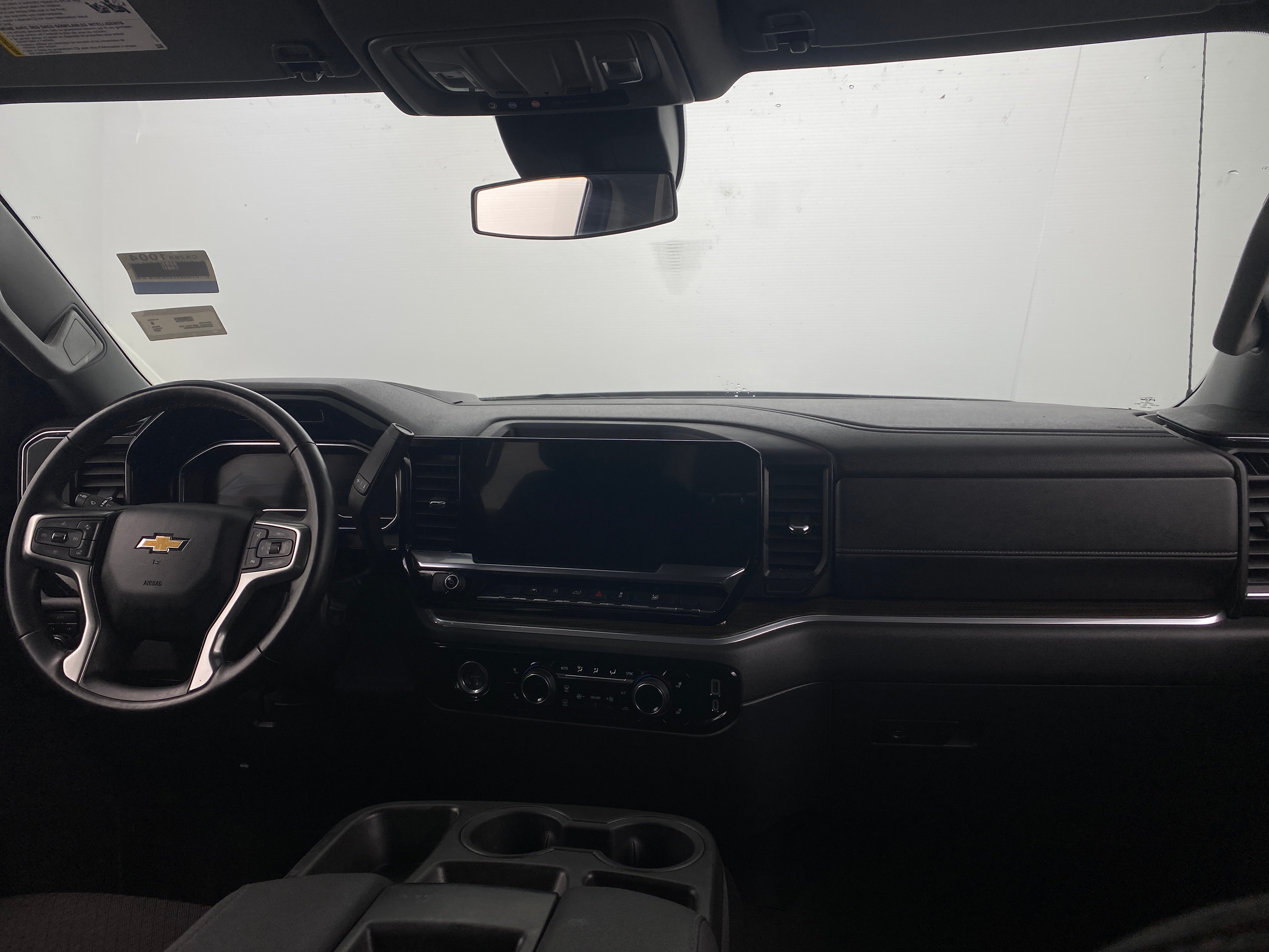 2023 Chevrolet Silverado 1500 LT 3
