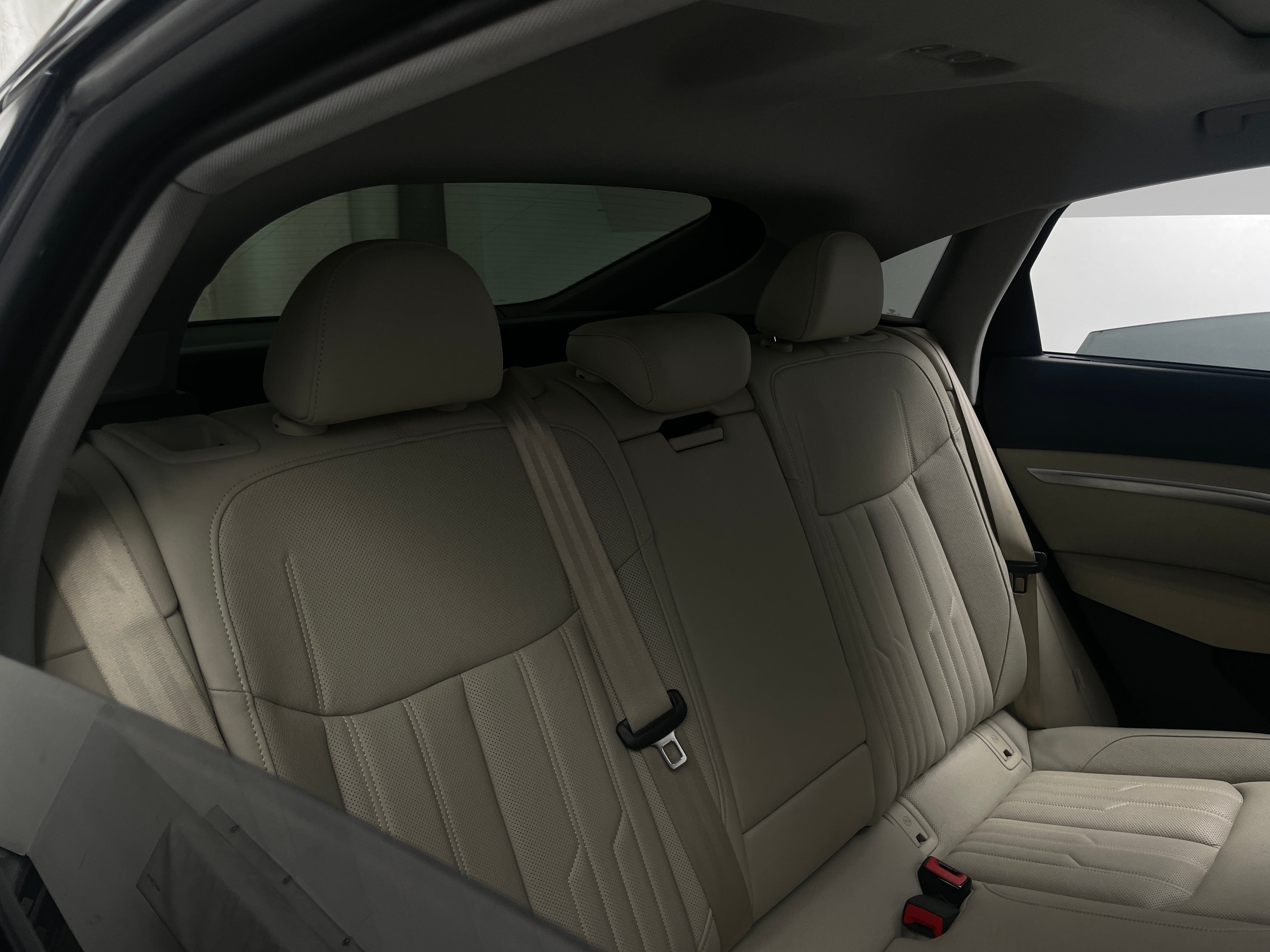 2021 Audi e-tron S Prestige 5