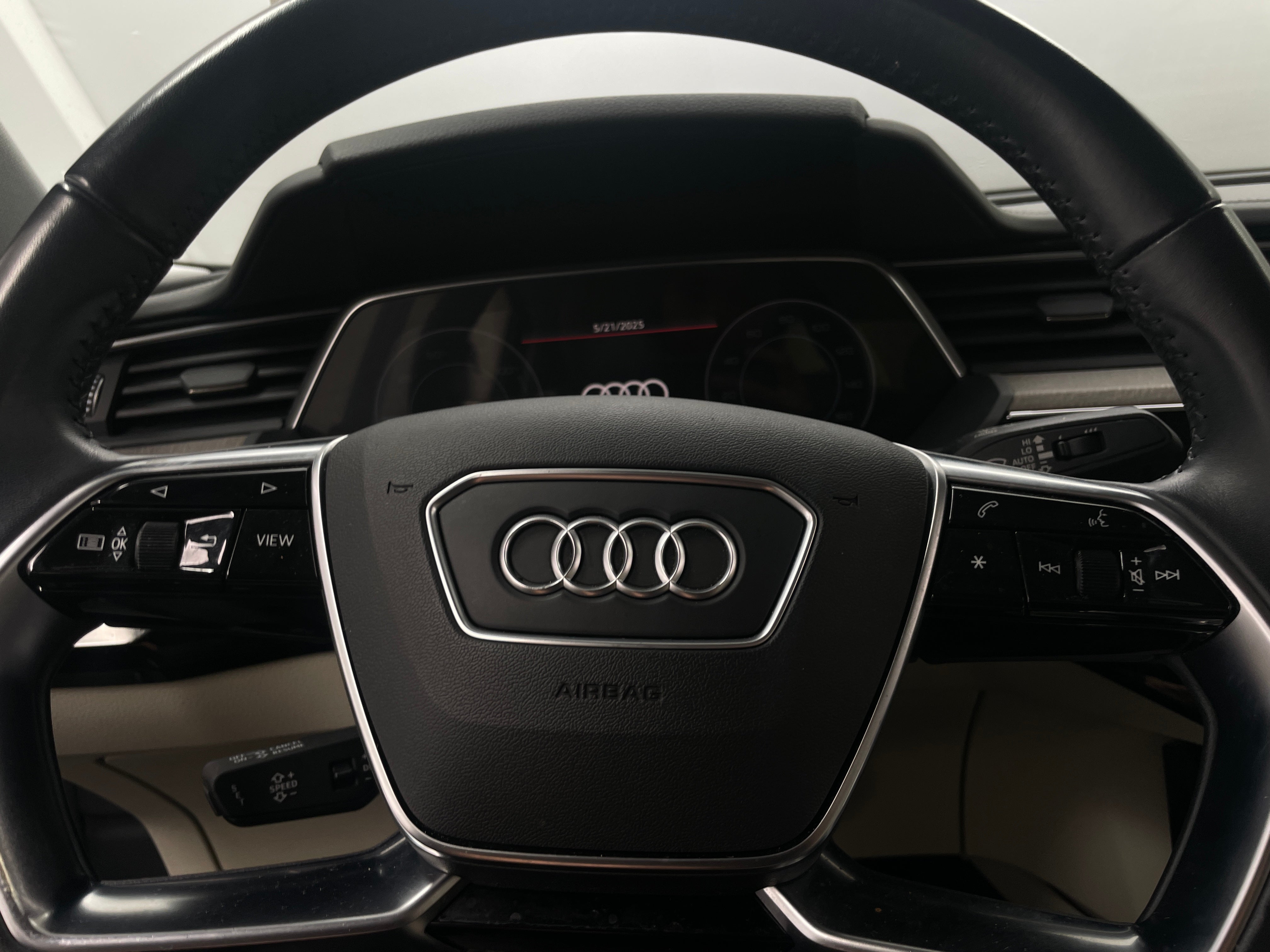 2021 Audi e-tron S Prestige 4