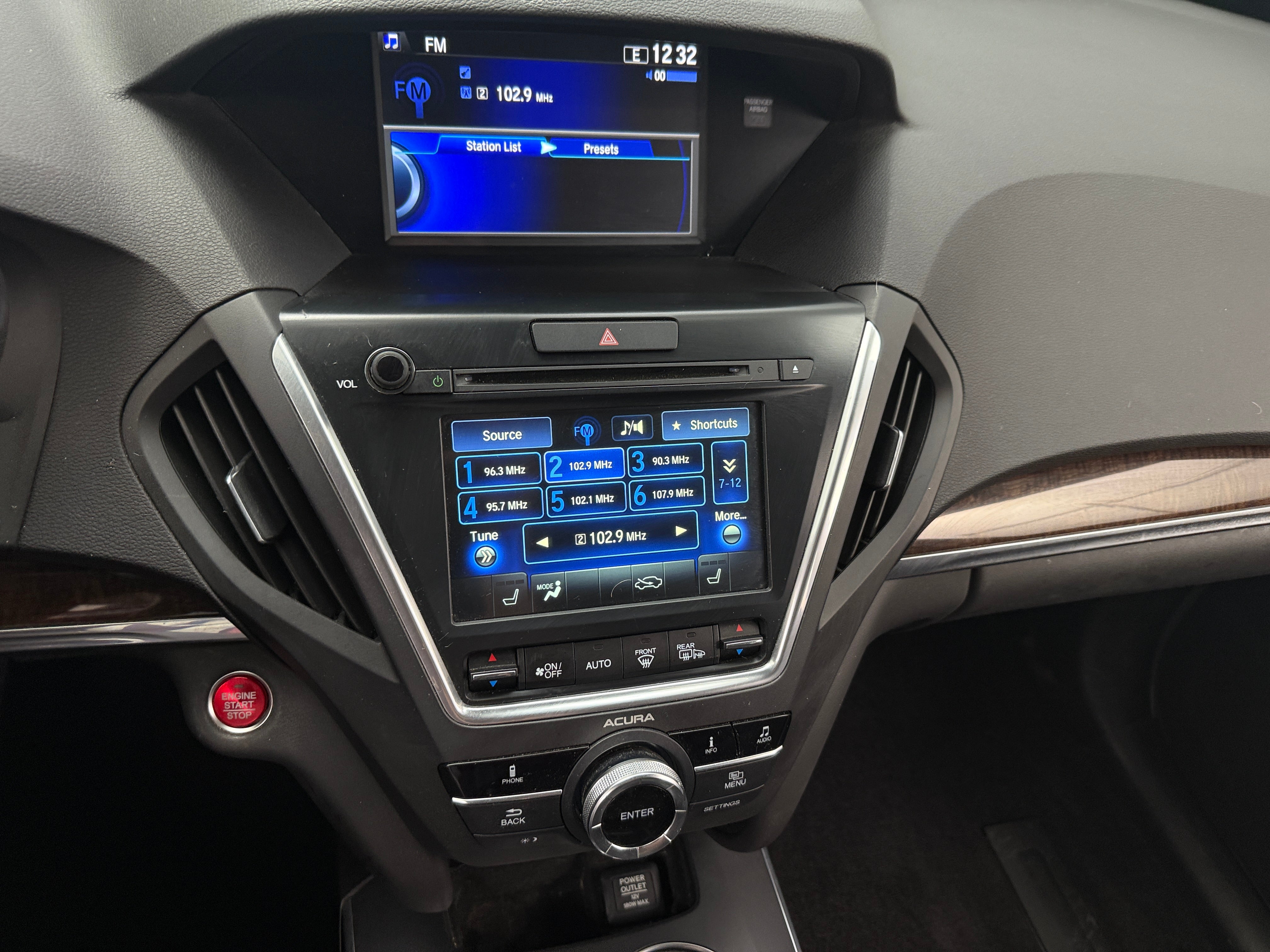 2017 Acura MDX Base 4