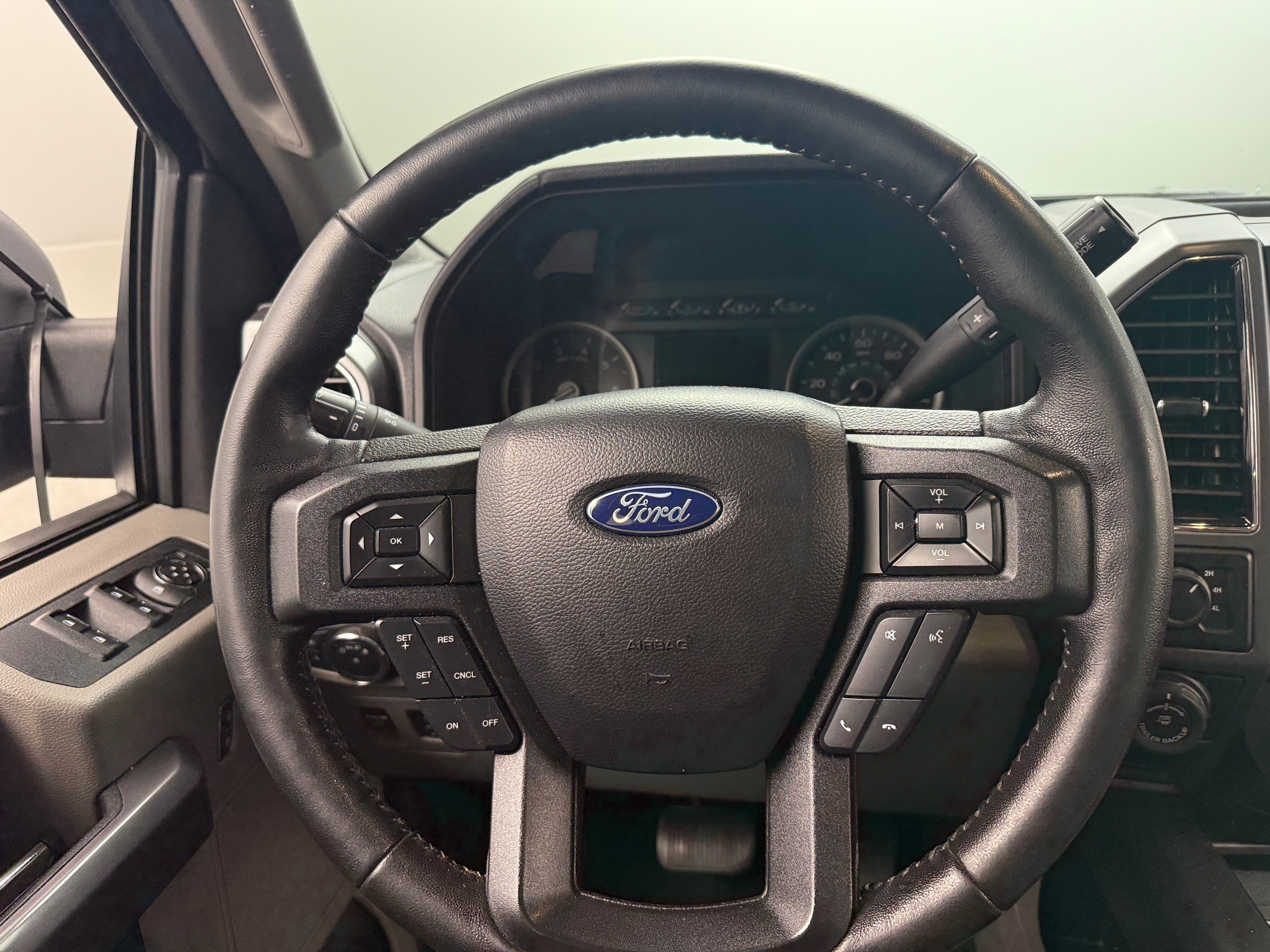 2020 Ford Econoline E-150 5