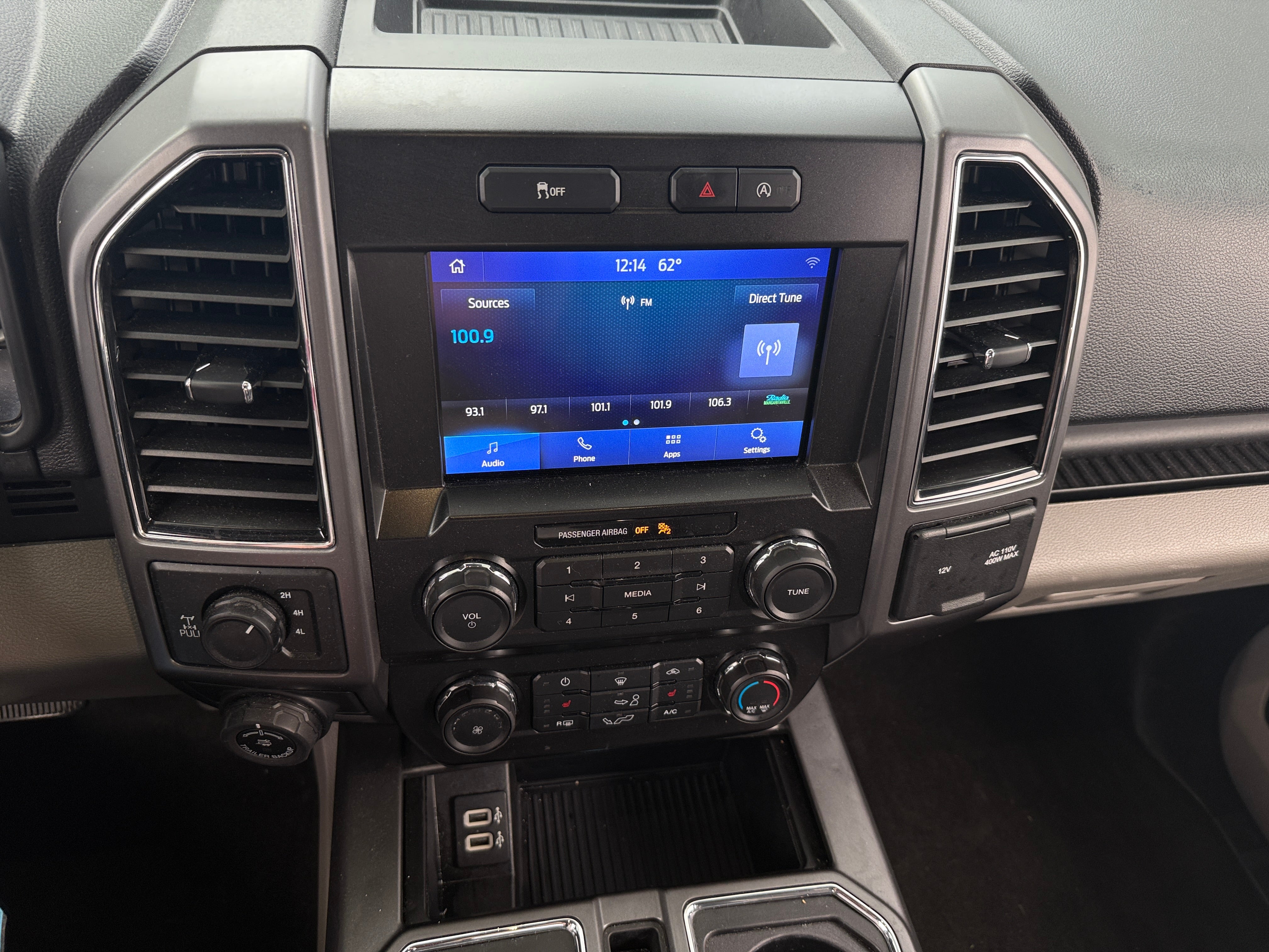 2020 Ford Econoline E-150 4