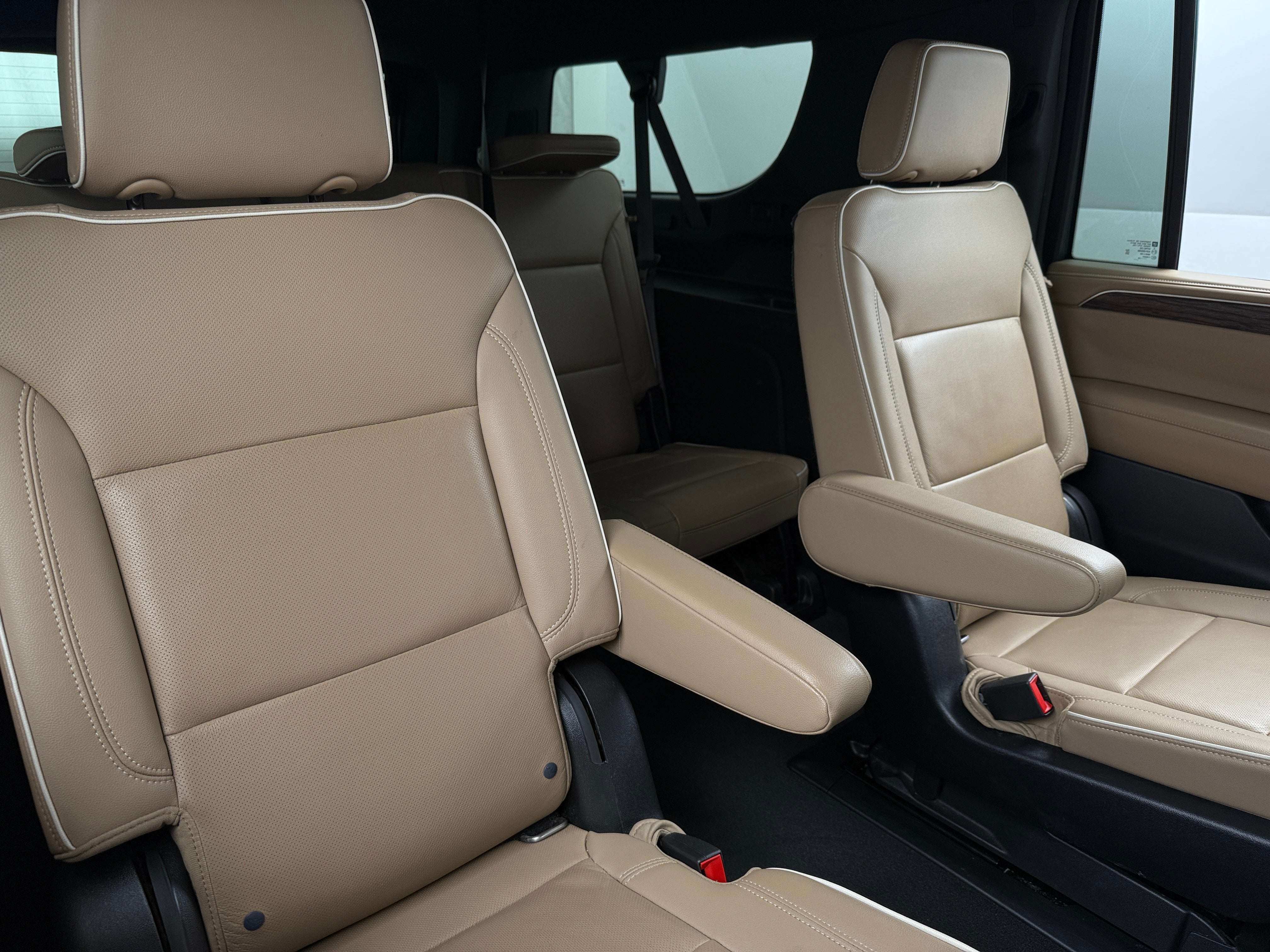 2021 Chevrolet Suburban Premier 5