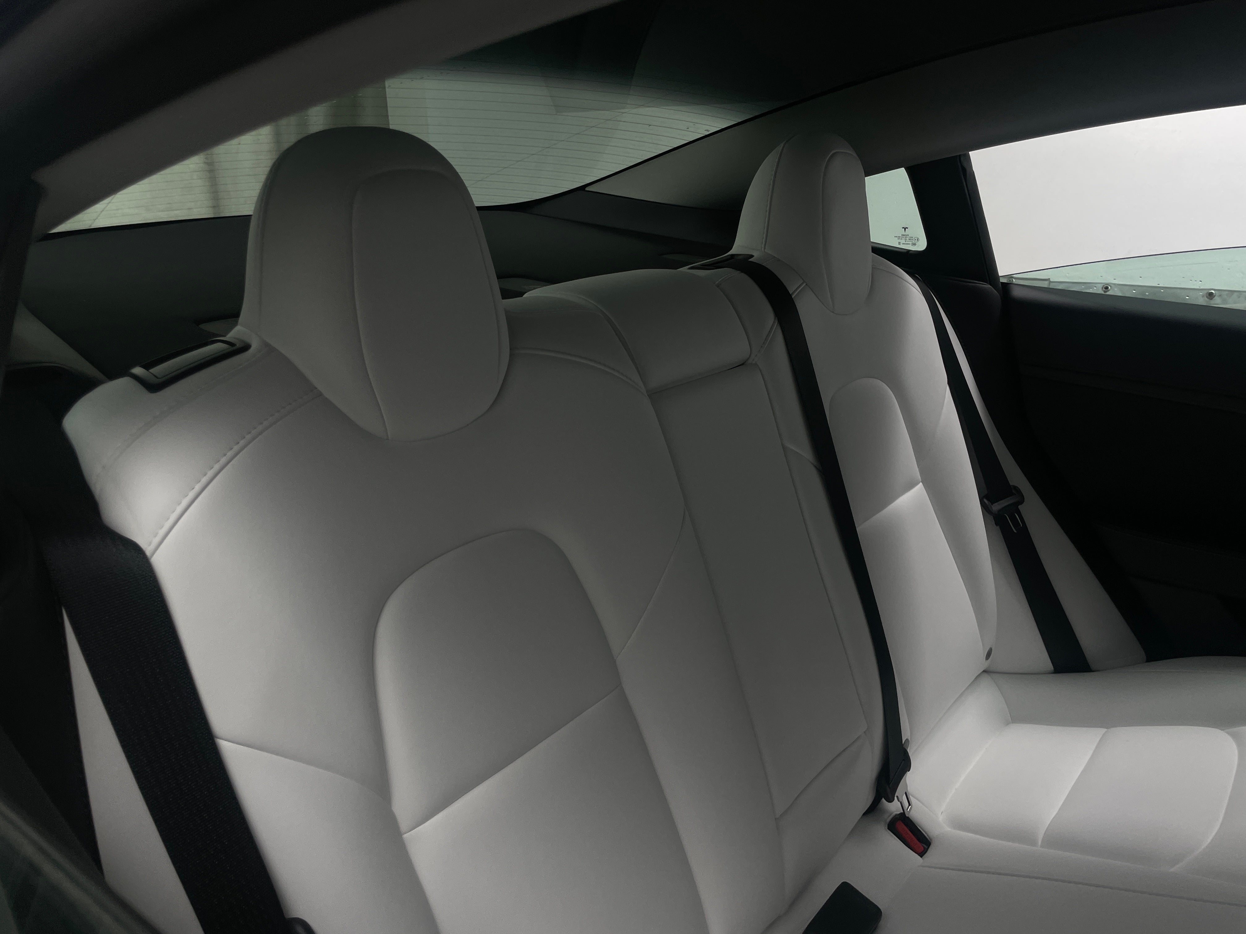 2022 Tesla Model 3 Standard Range 4