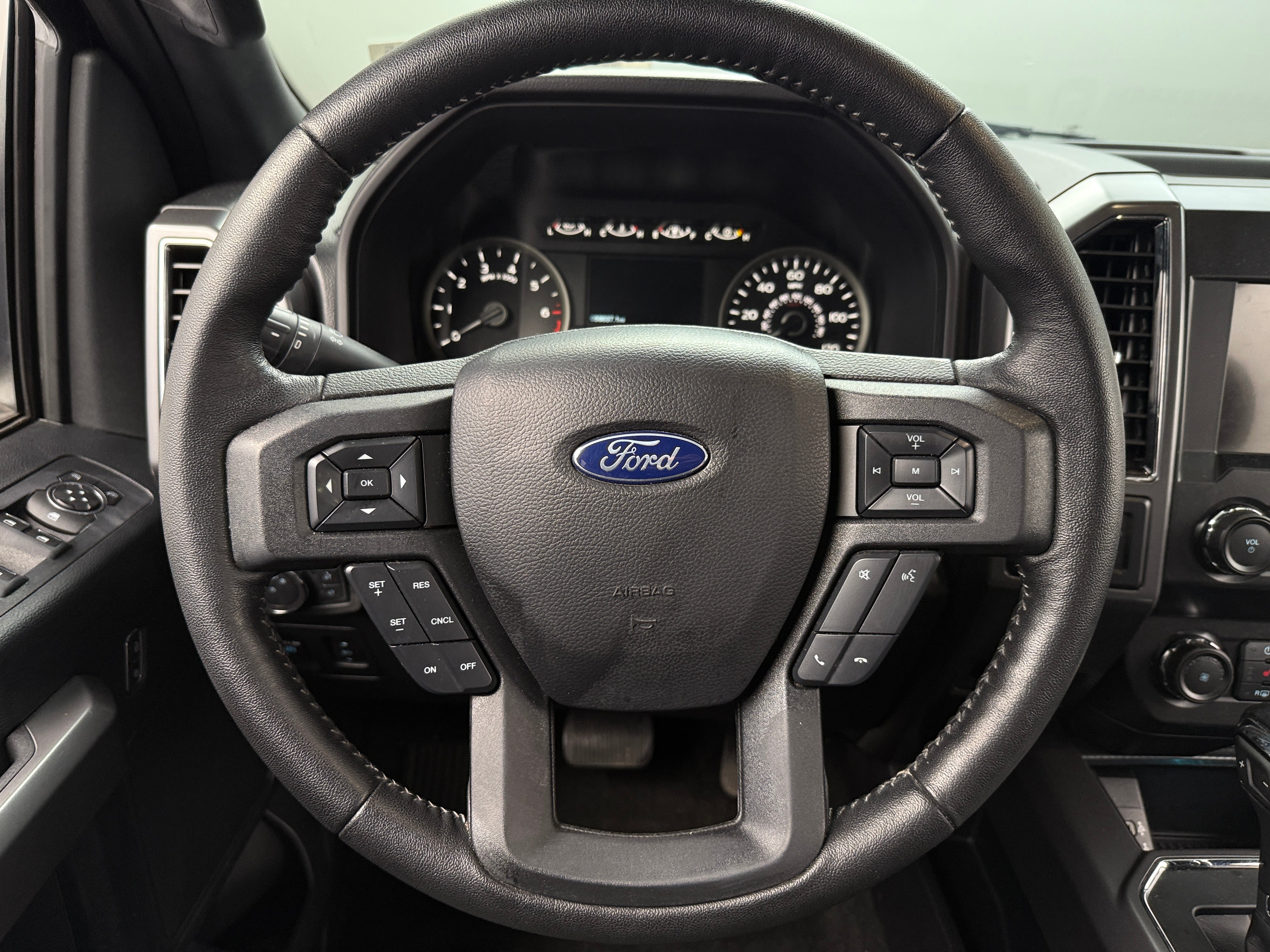 2019 Ford Econoline E-150 5