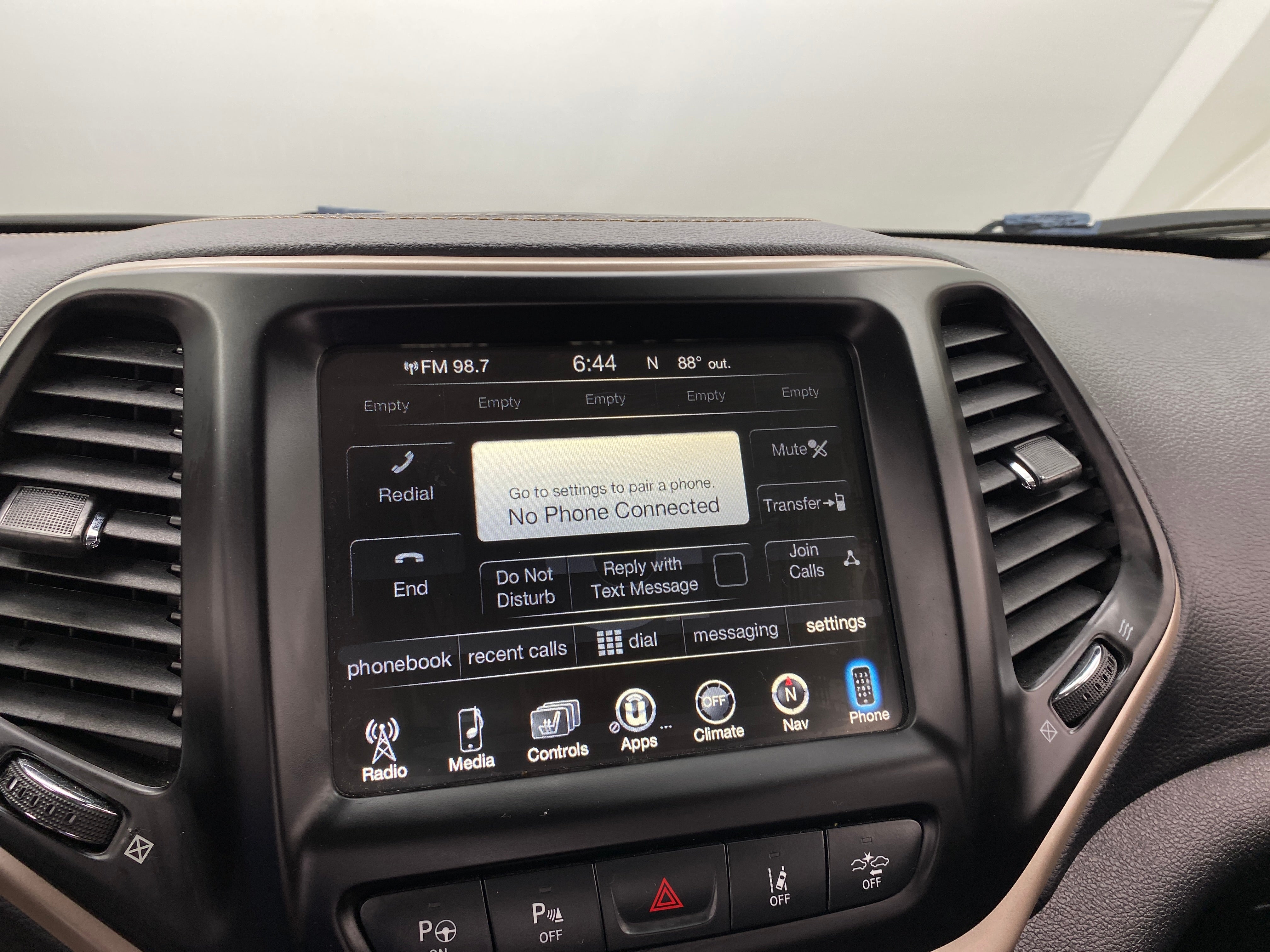 2018 Jeep Cherokee Limited Edition 3