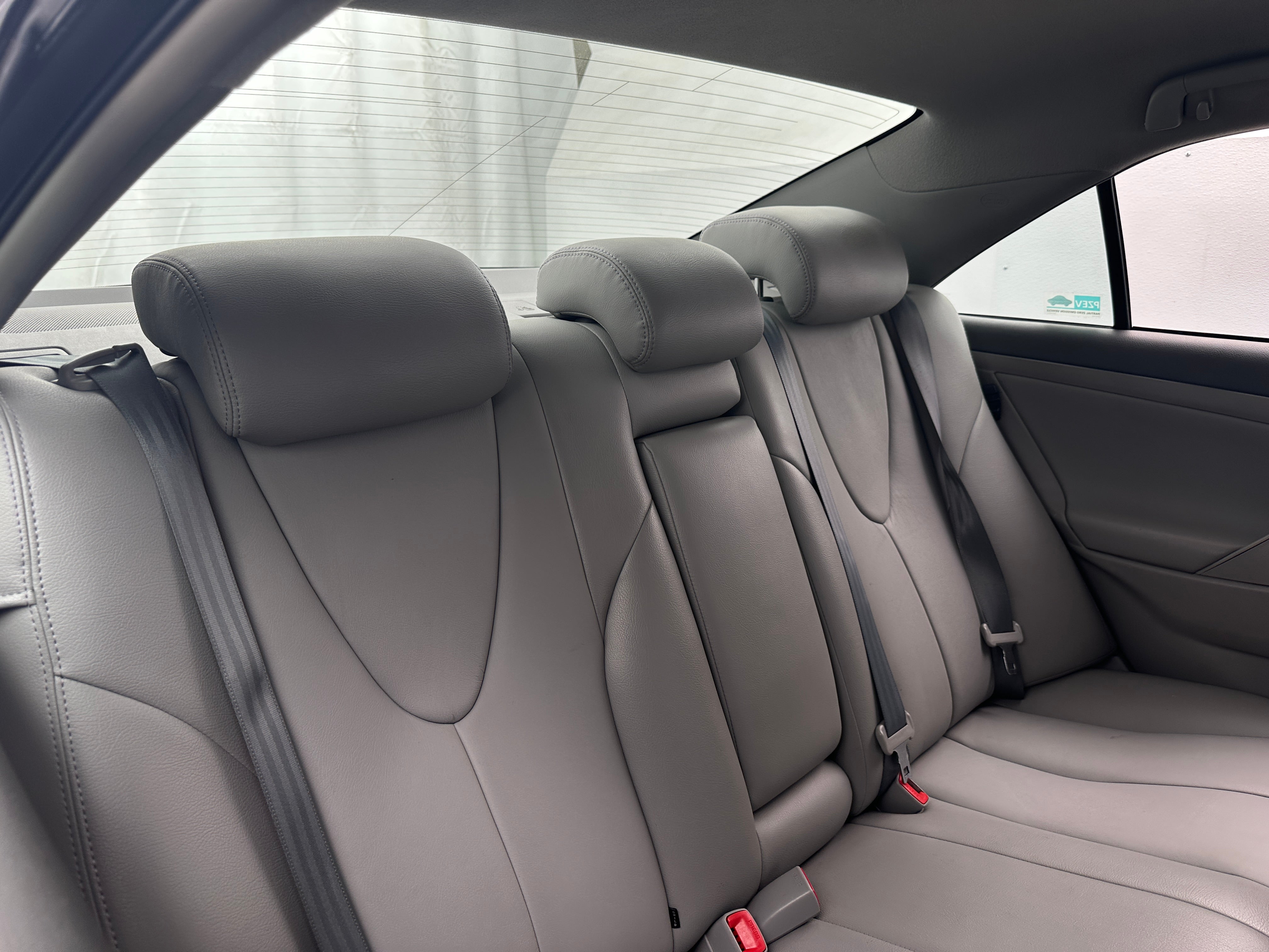 2011 Toyota Camry LE 6