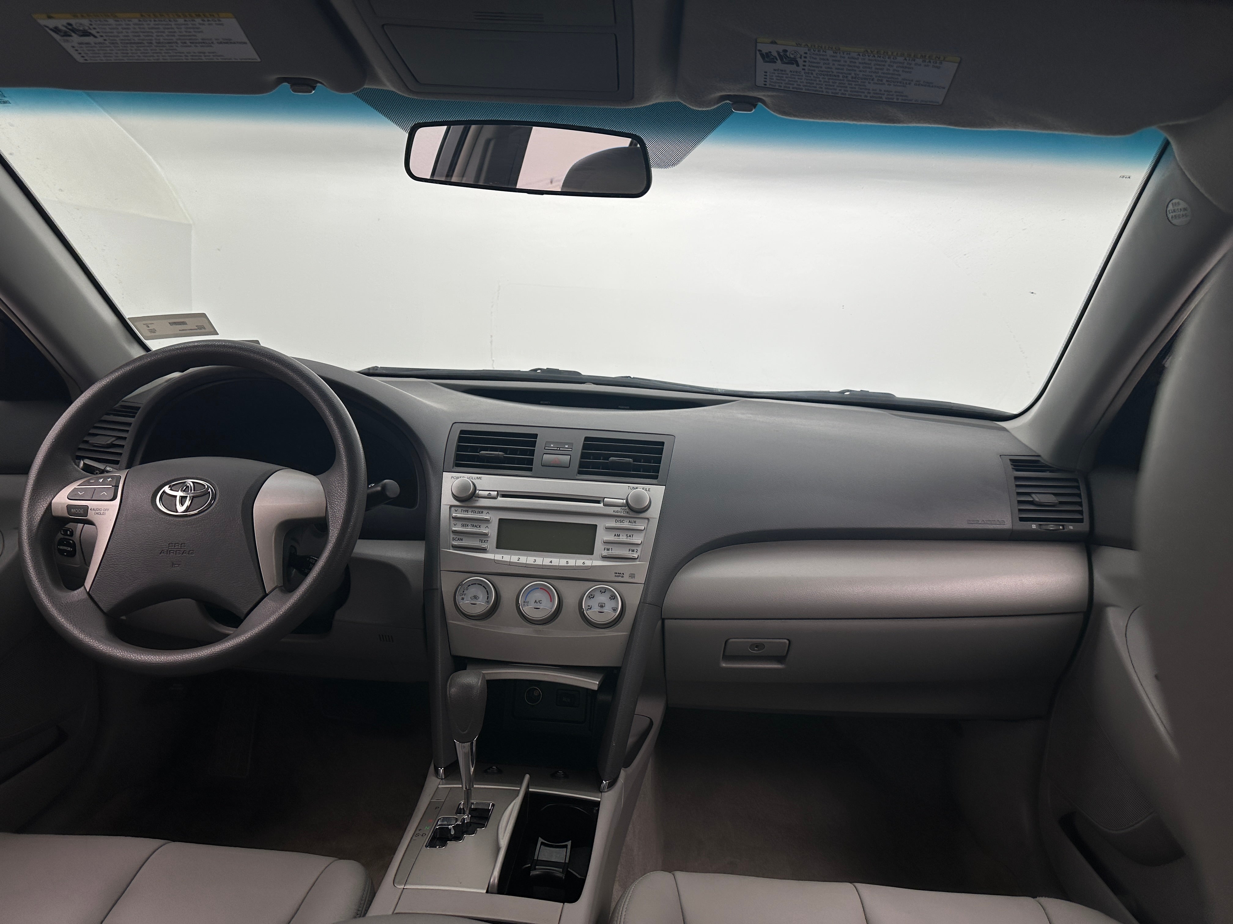 2011 Toyota Camry LE 3