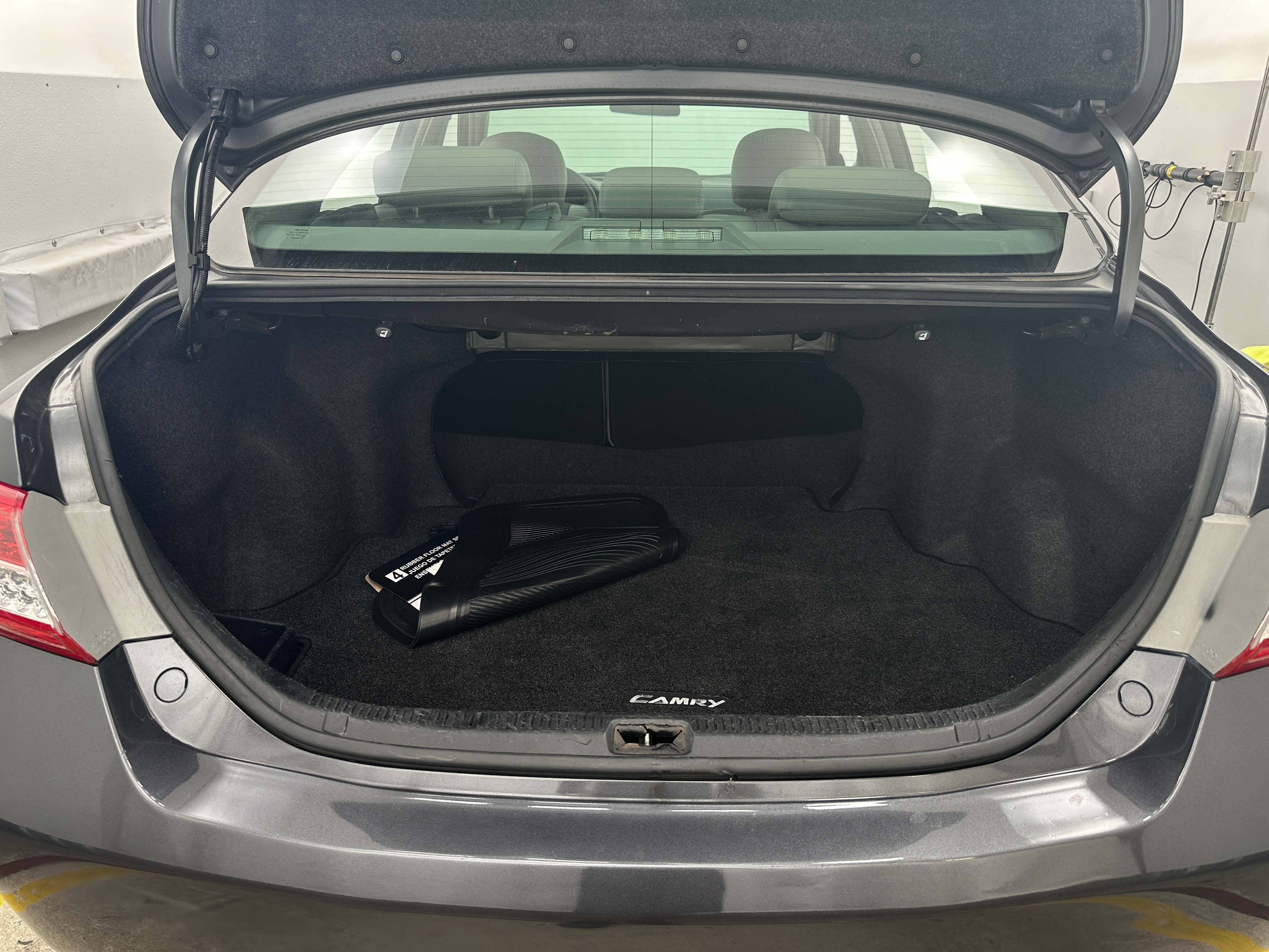 2011 Toyota Camry LE 7