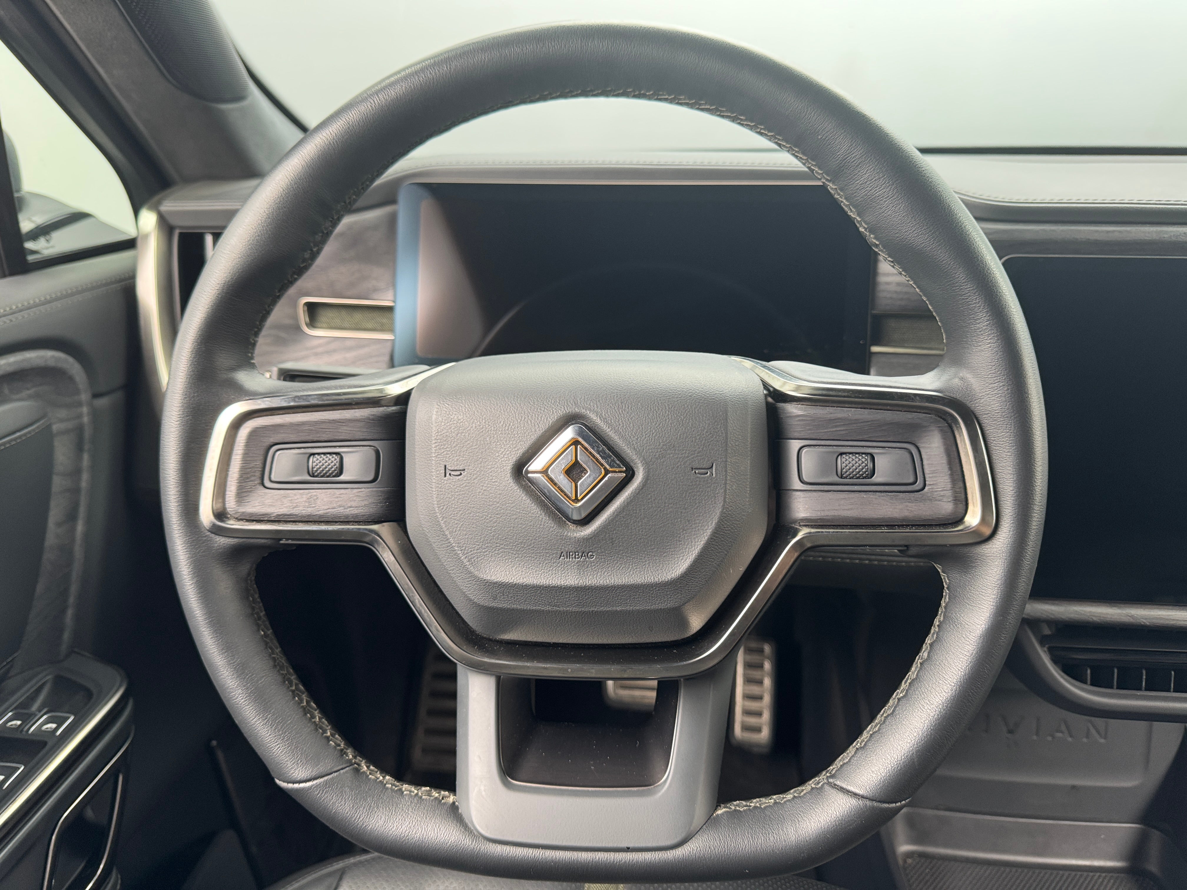2022 Rivian R1T Adventure 4