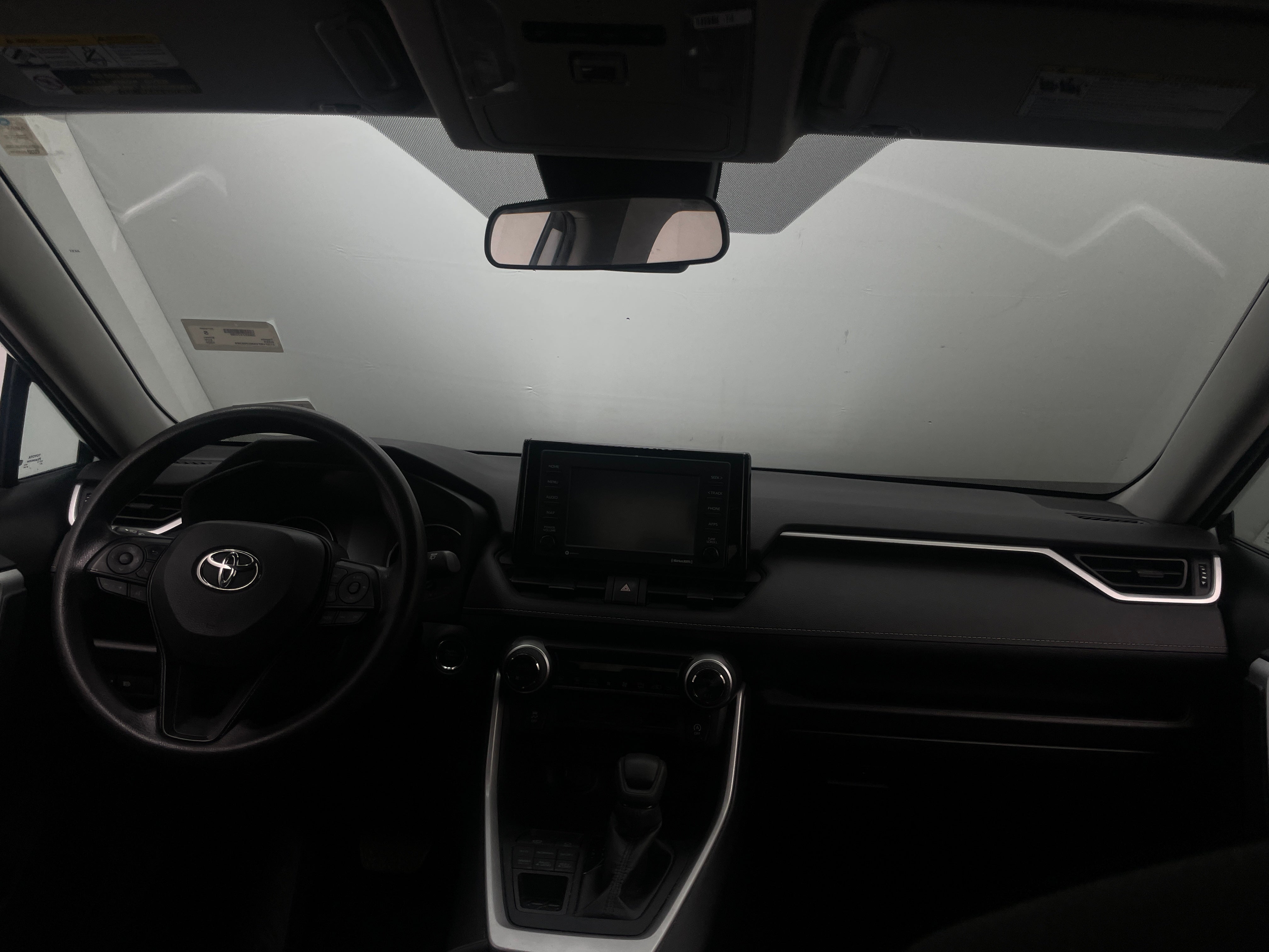 2022 Toyota RAV4 XLE 3