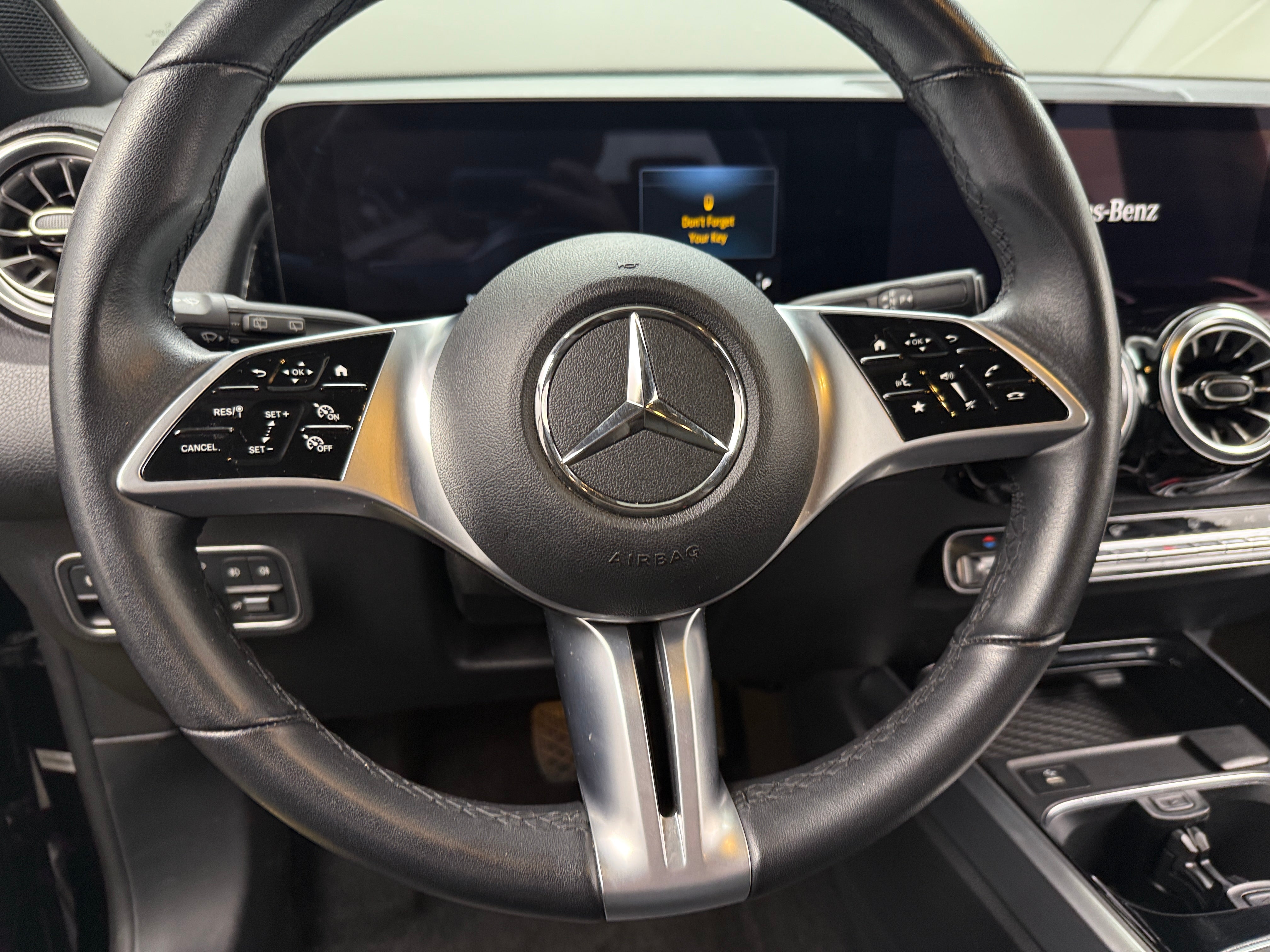 2024 Mercedes-Benz GLB 250 4