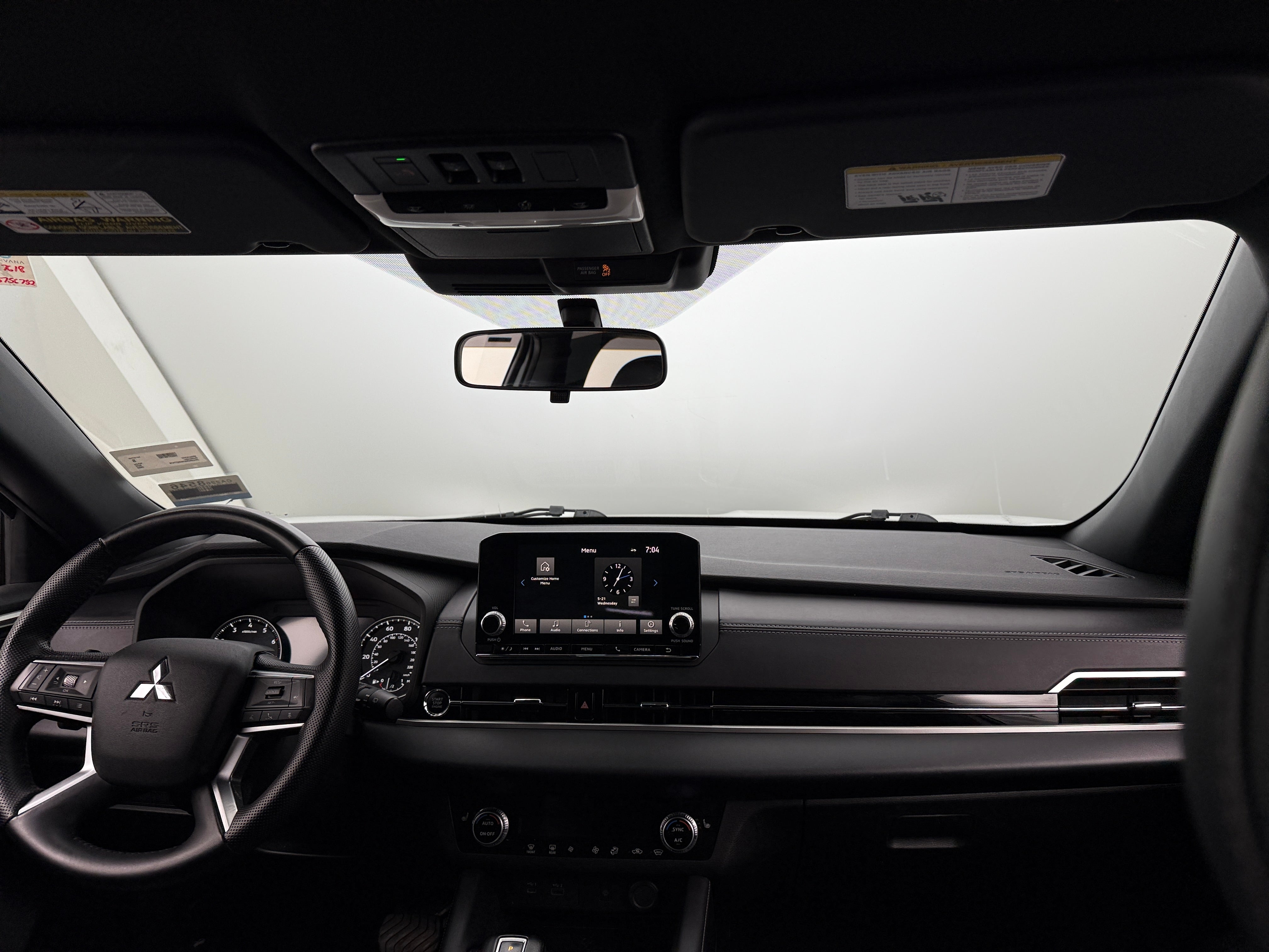 2022 Mitsubishi Outlander Black Edition 3