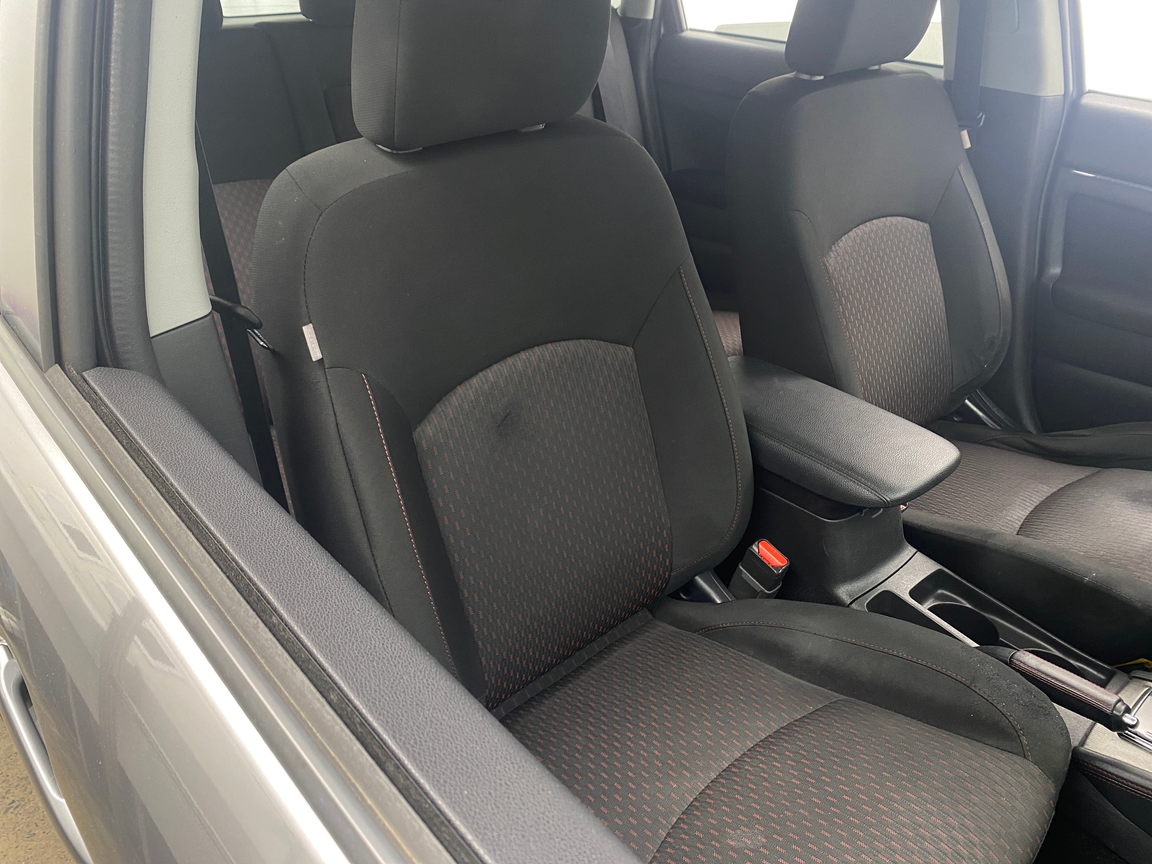 2019 Mitsubishi Outlander Sport LE 2