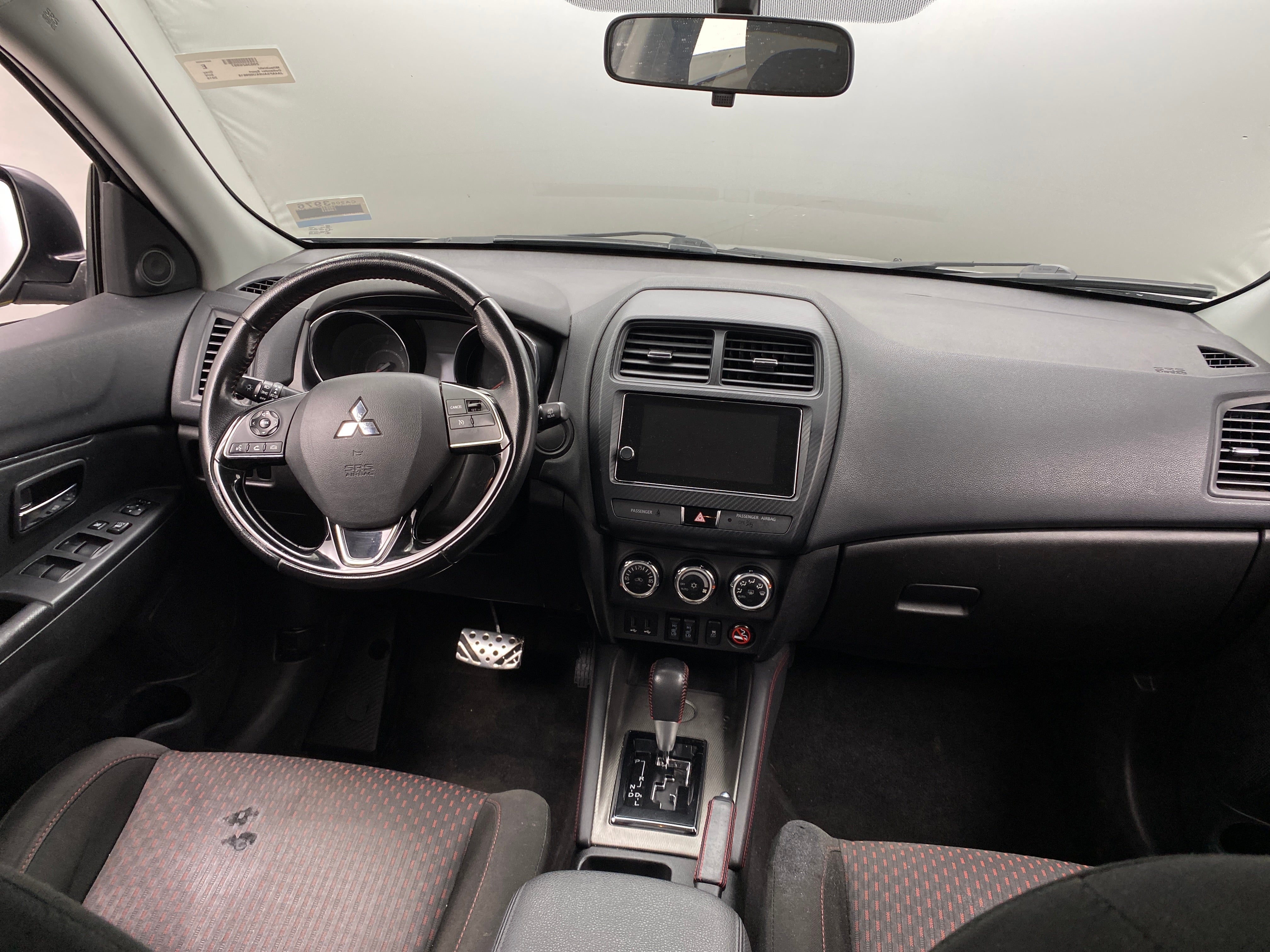 2019 Mitsubishi Outlander Sport LE 3