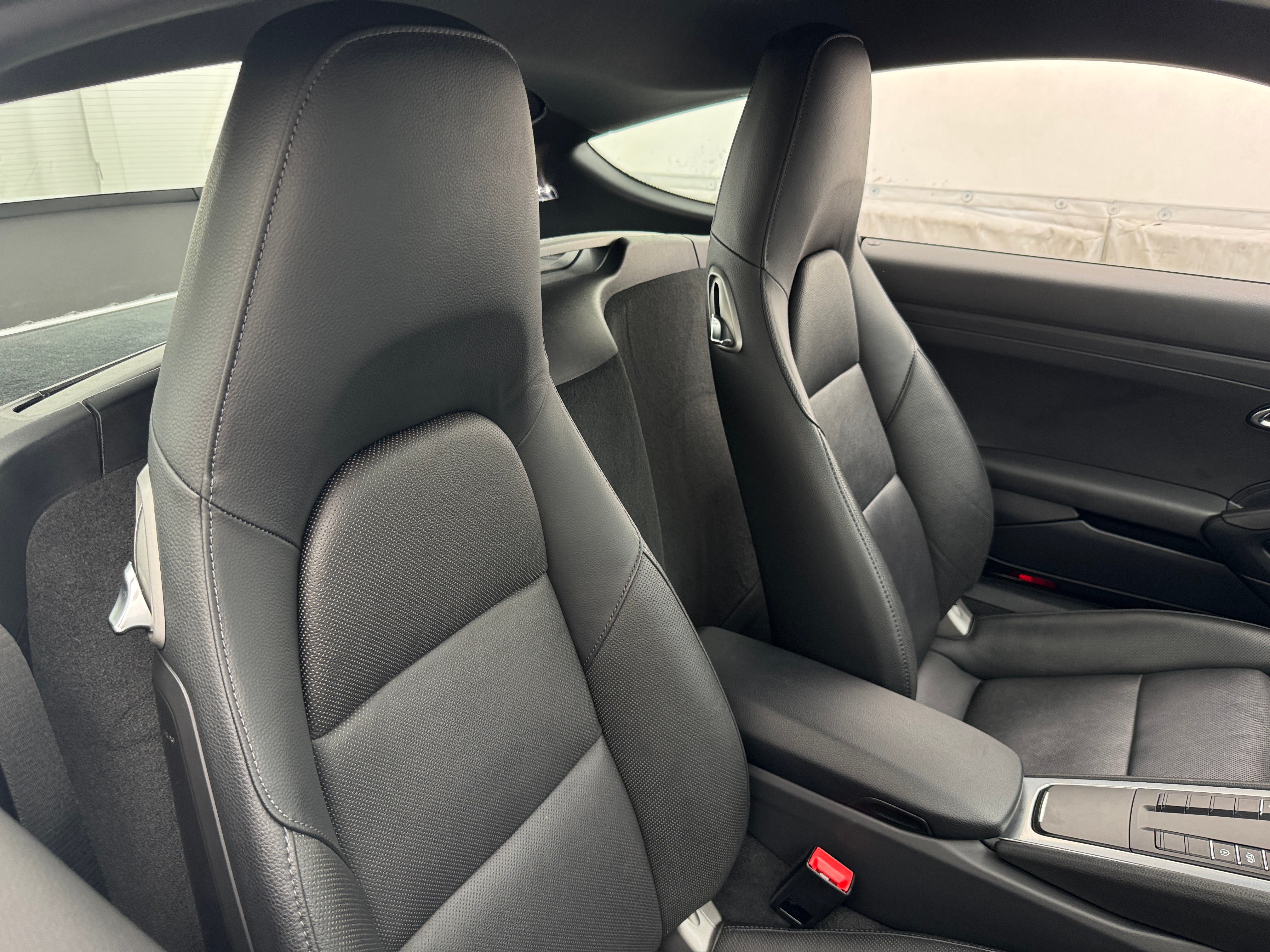 2019 Porsche 718 Cayman Base 2