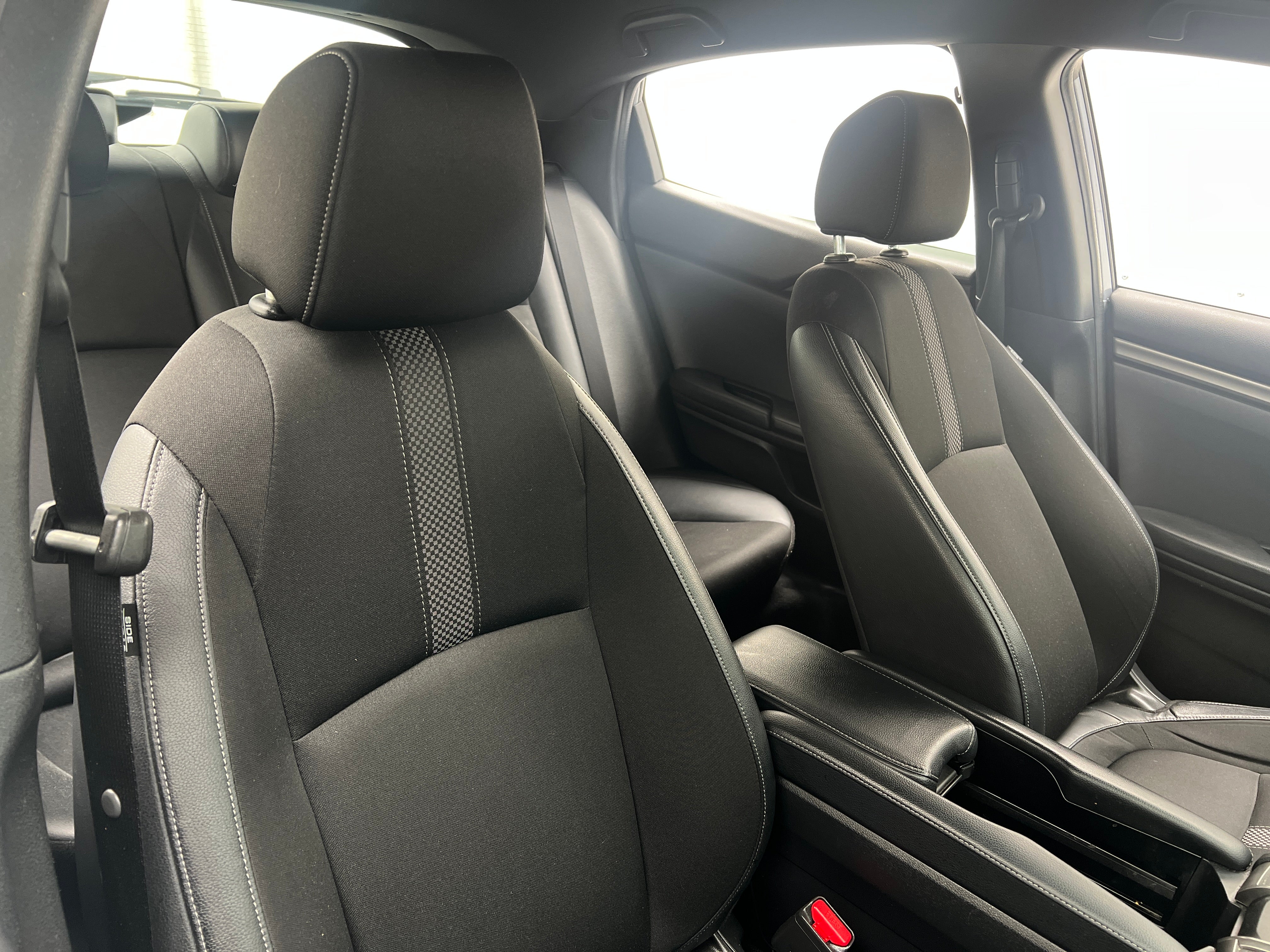2020 Honda Civic Sport 2