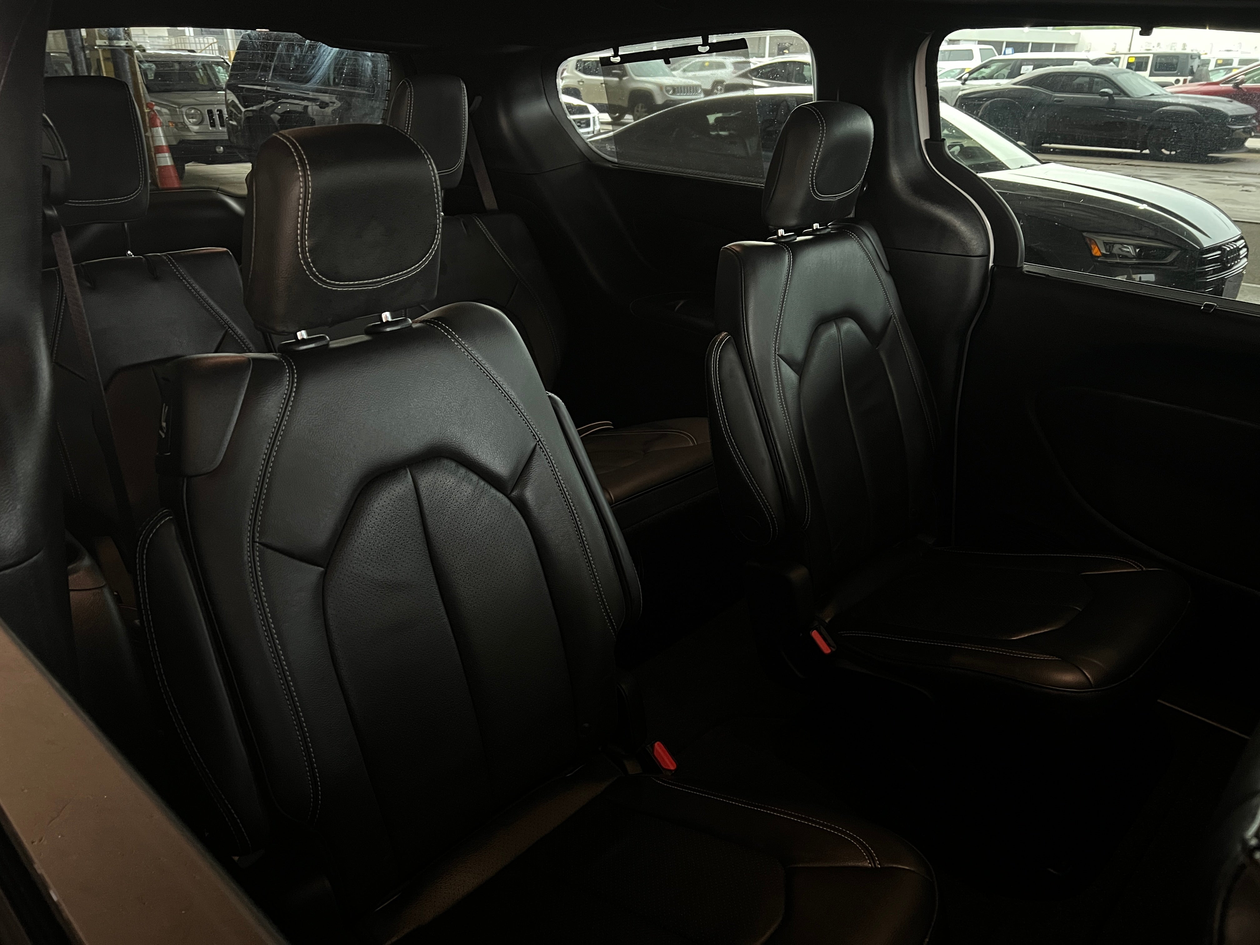 2021 Chrysler Pacifica Touring L 5