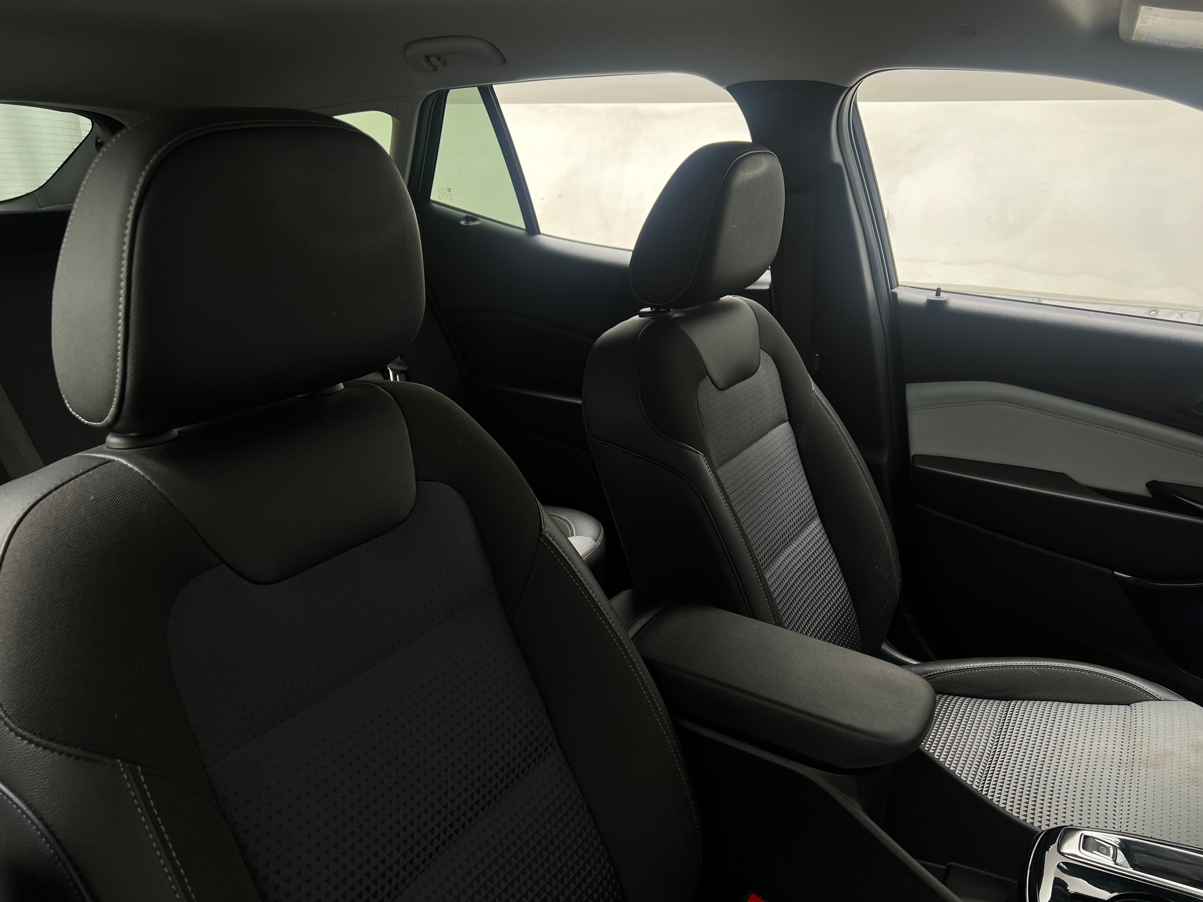 2024 Chevrolet Trax LT 2