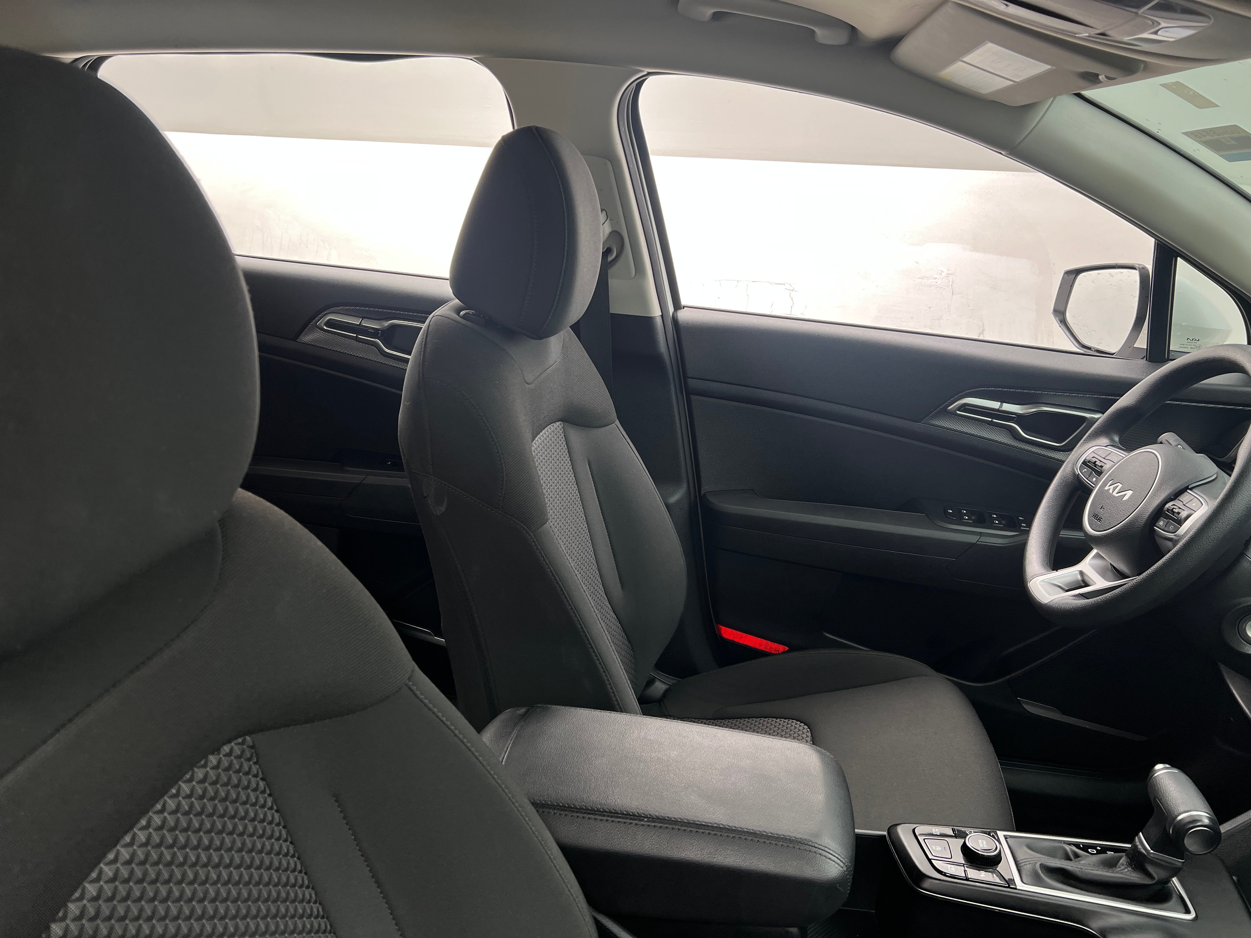 2024 Kia Sportage LX 2