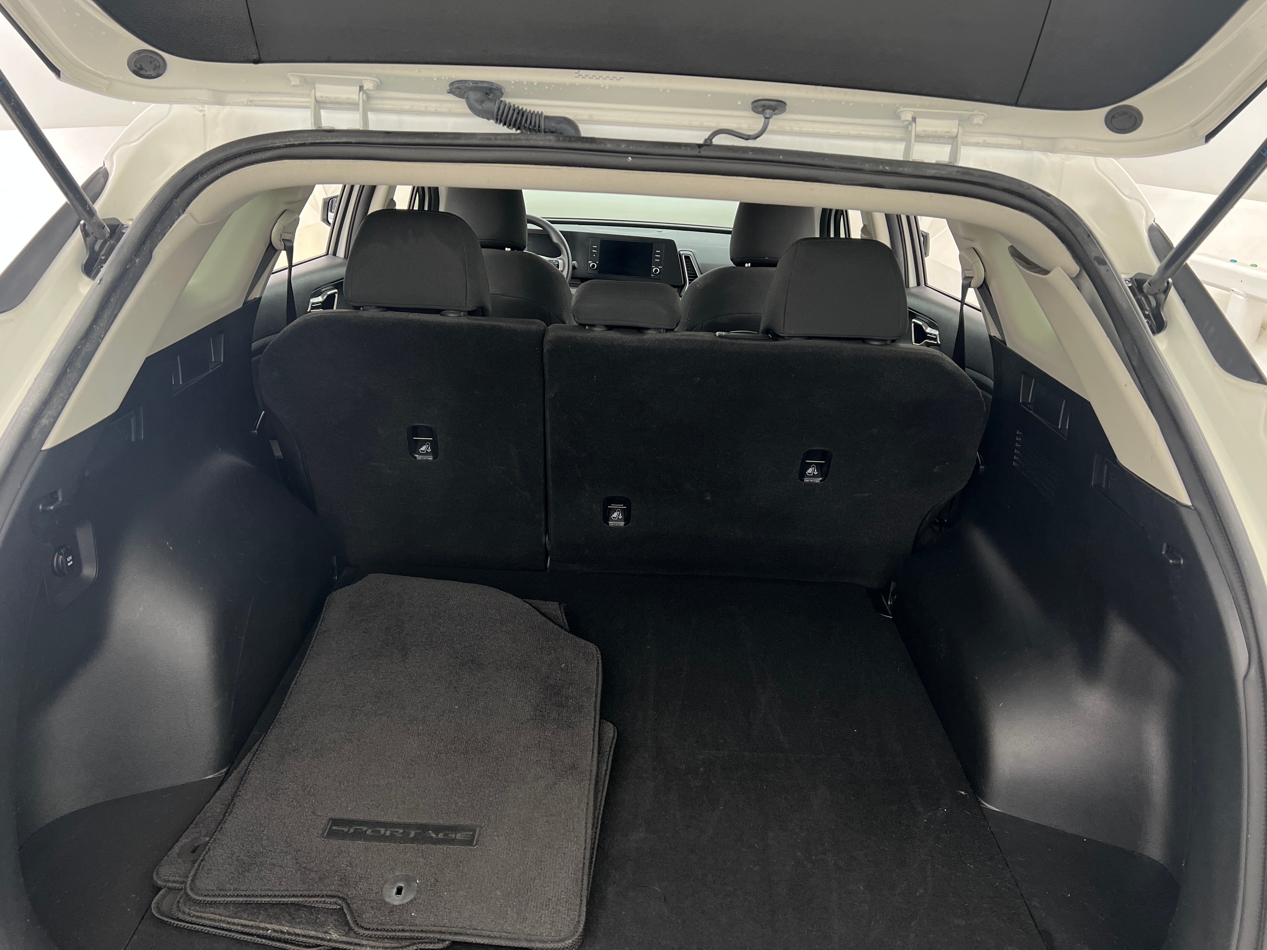 2024 Kia Sportage LX 7