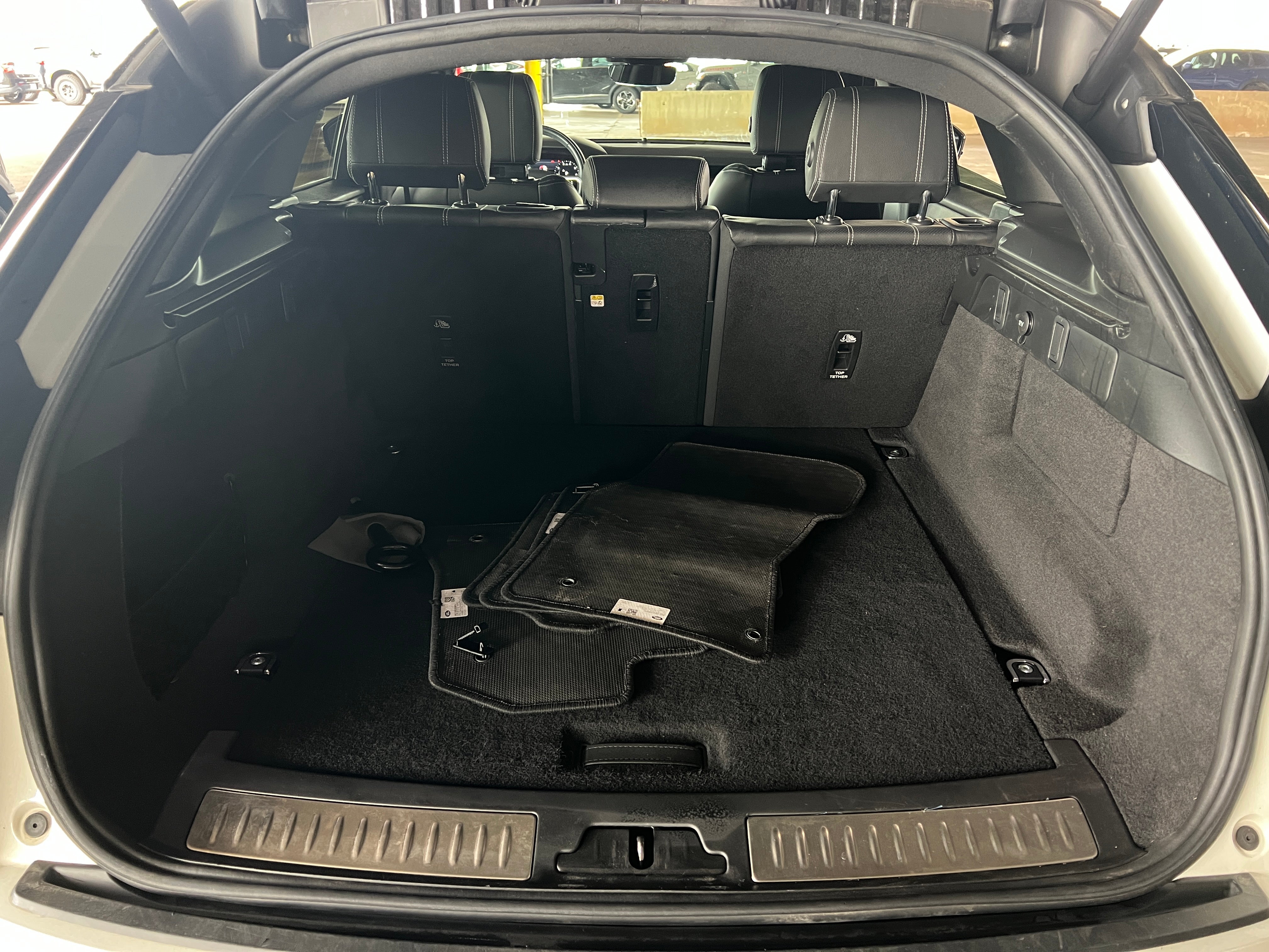 2021 Land Rover Range Rover Velar R-Dynamic S 6