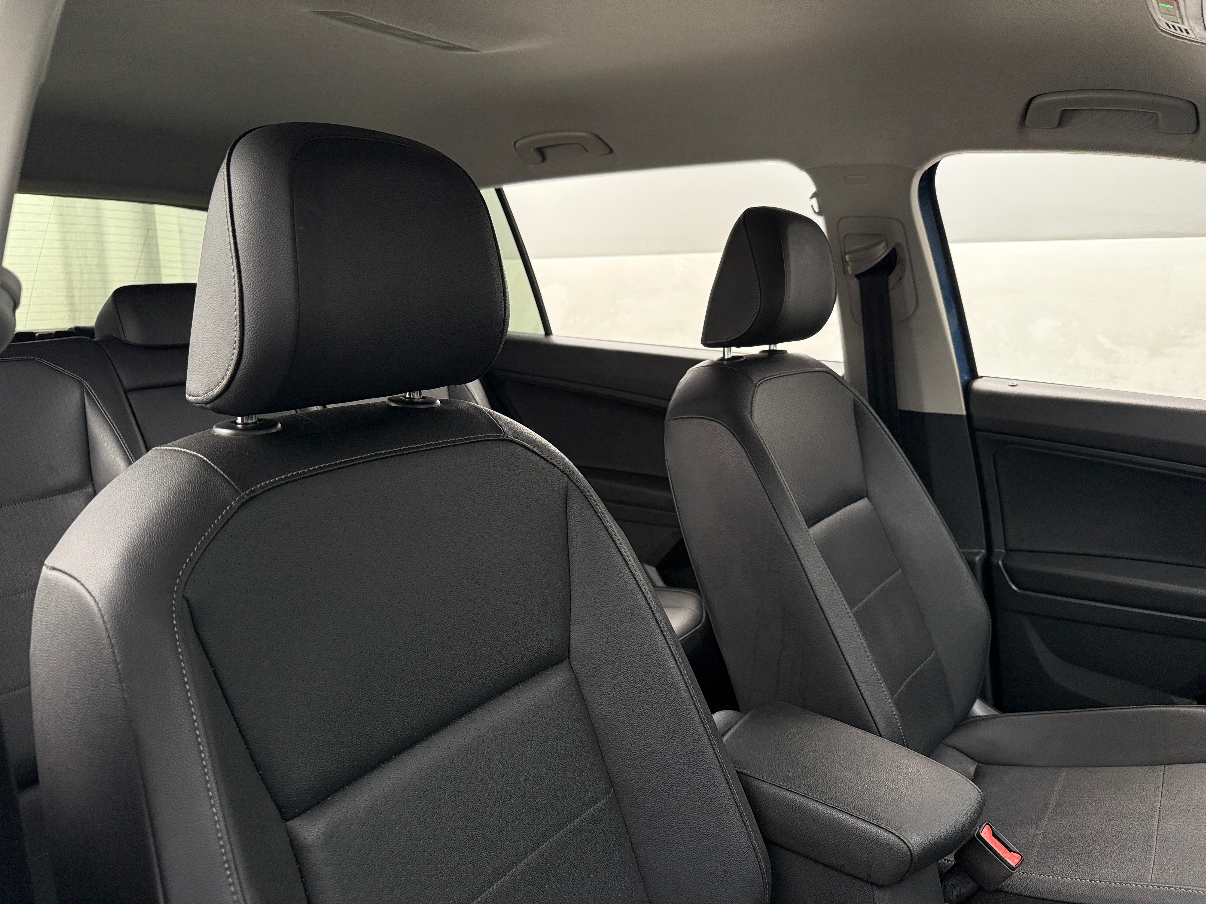 2020 Volkswagen Tiguan SE 2