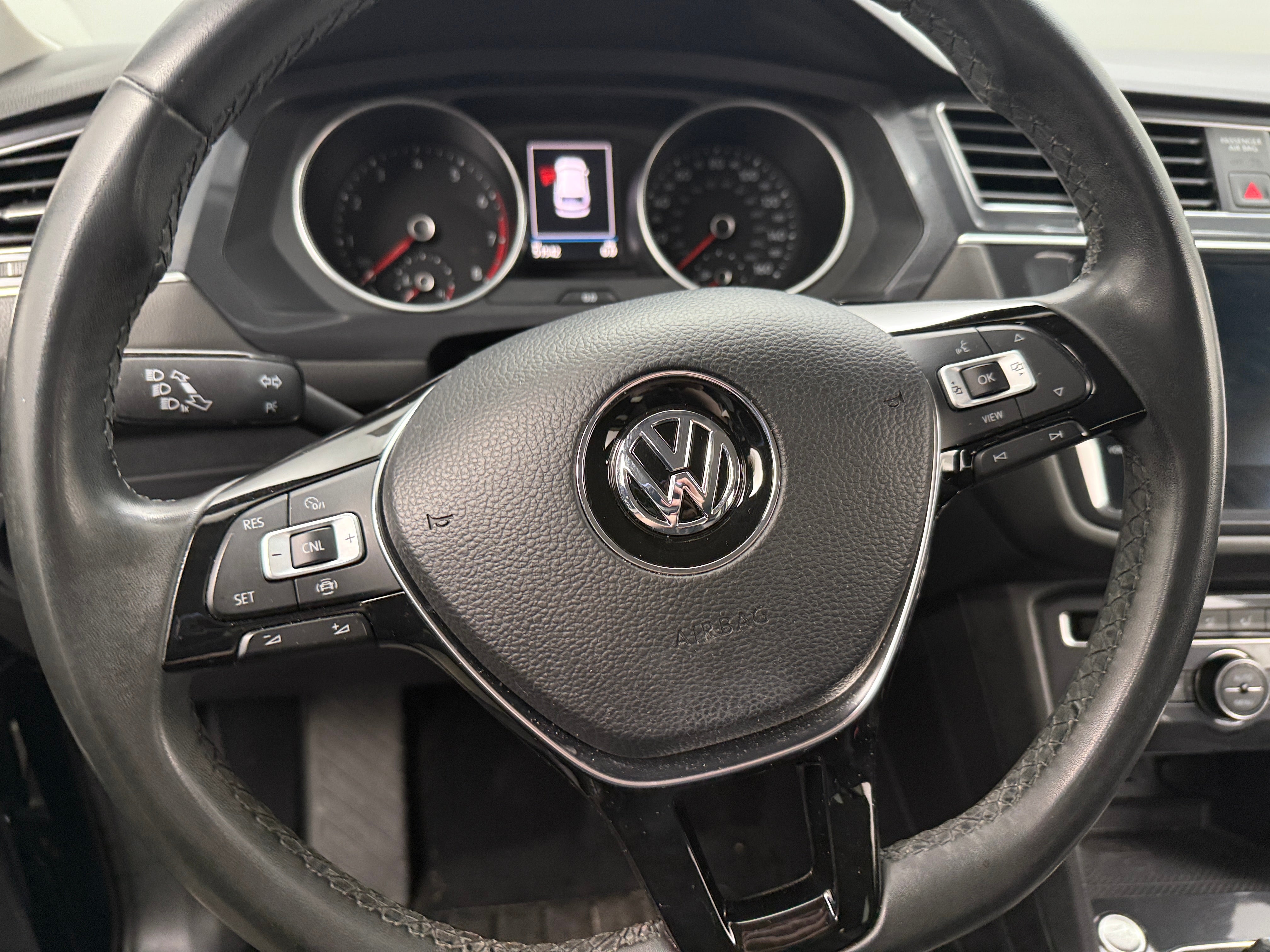2020 Volkswagen Tiguan SE 5