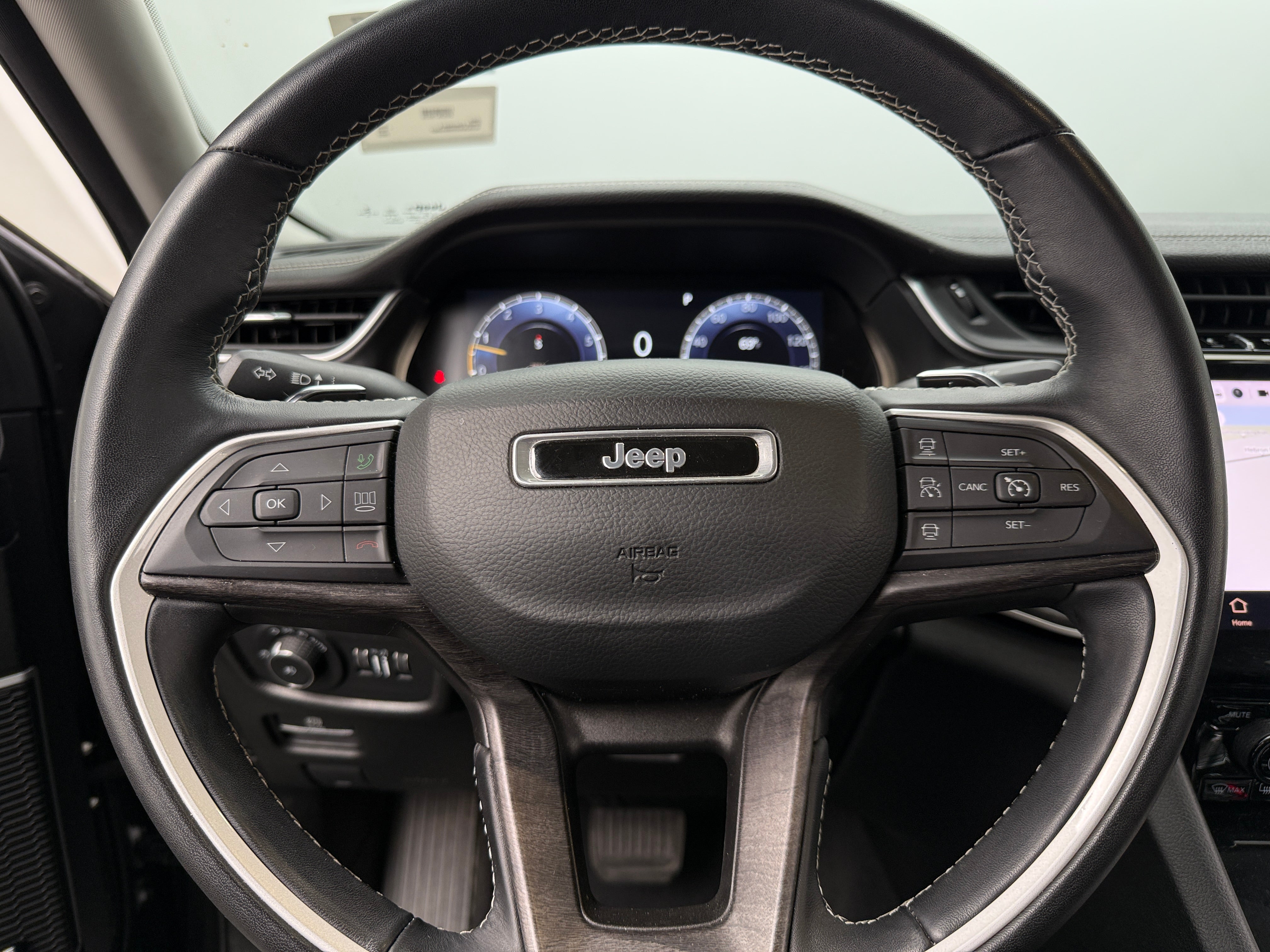 2022 Jeep Grand Cherokee L Limited Edition 4