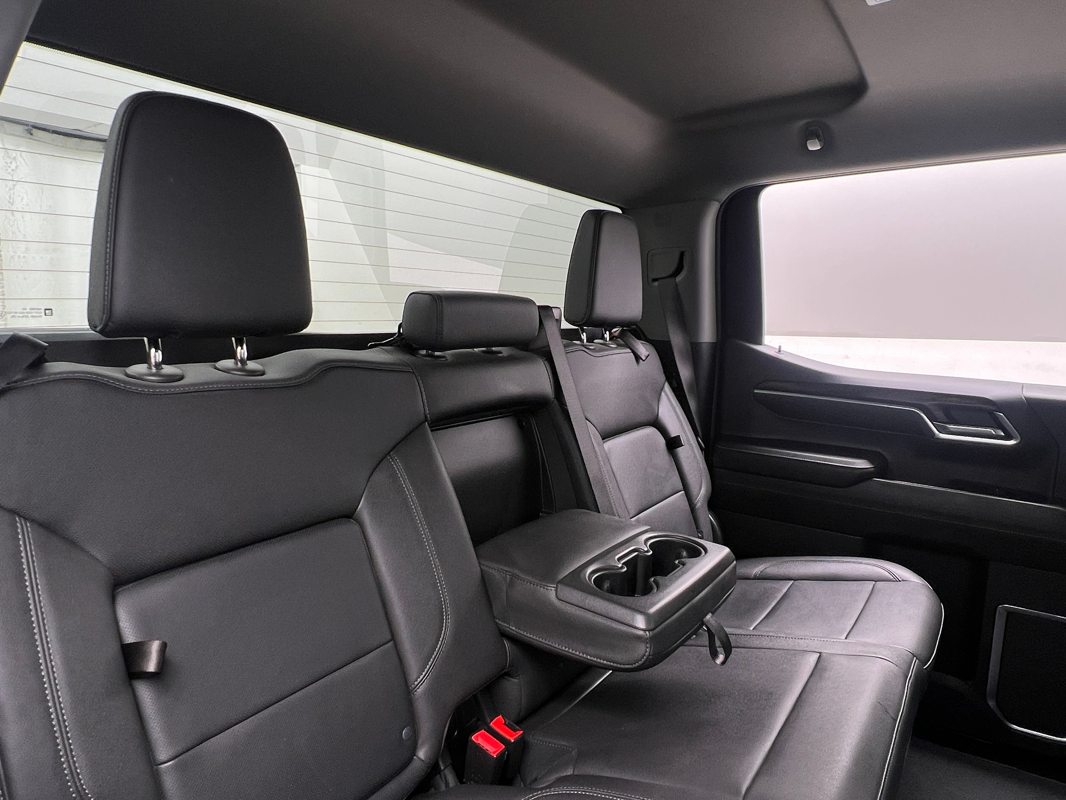 2024 GMC Sierra 1500 SLT 5