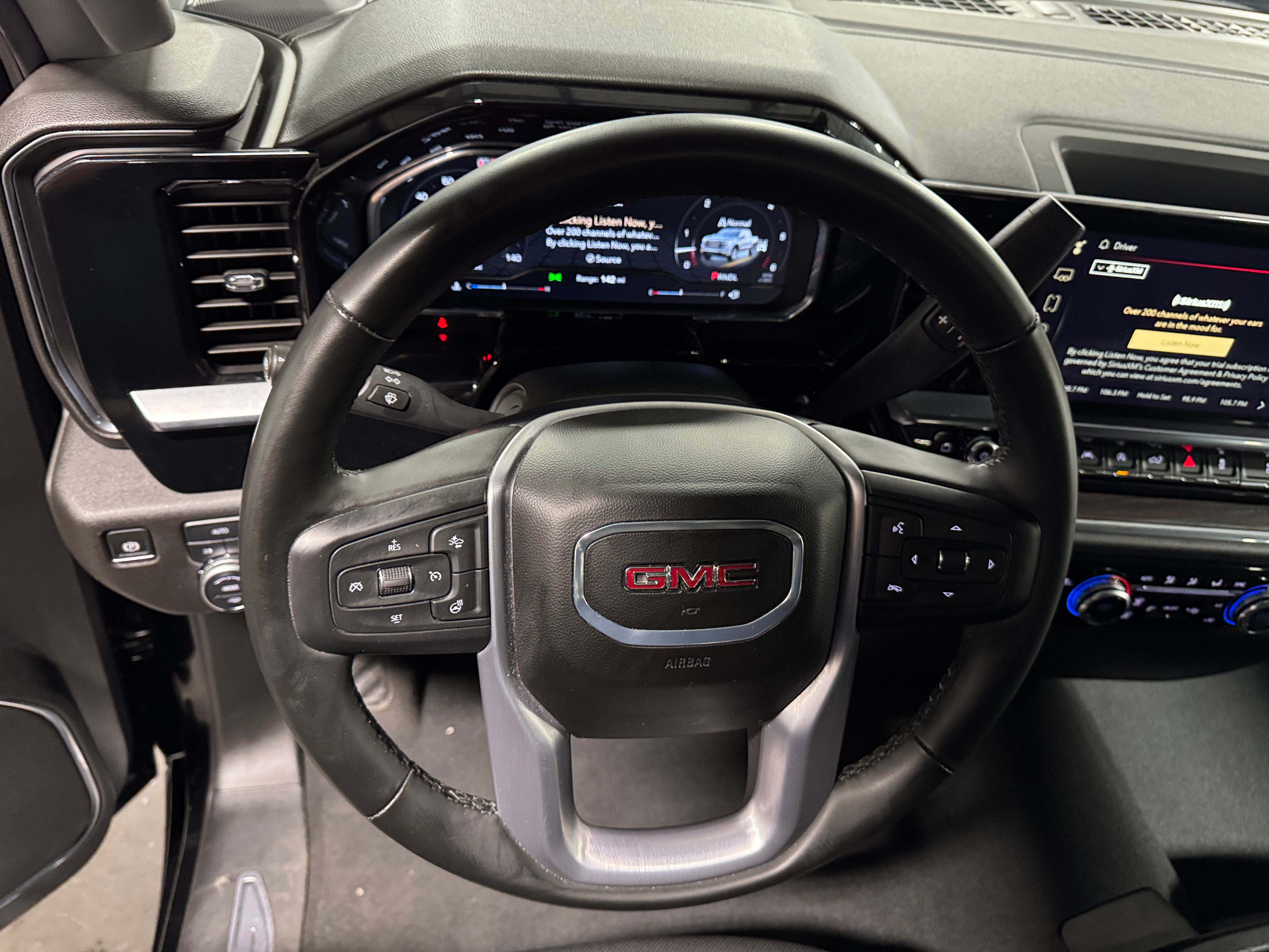 2024 GMC Sierra 1500 SLT 4