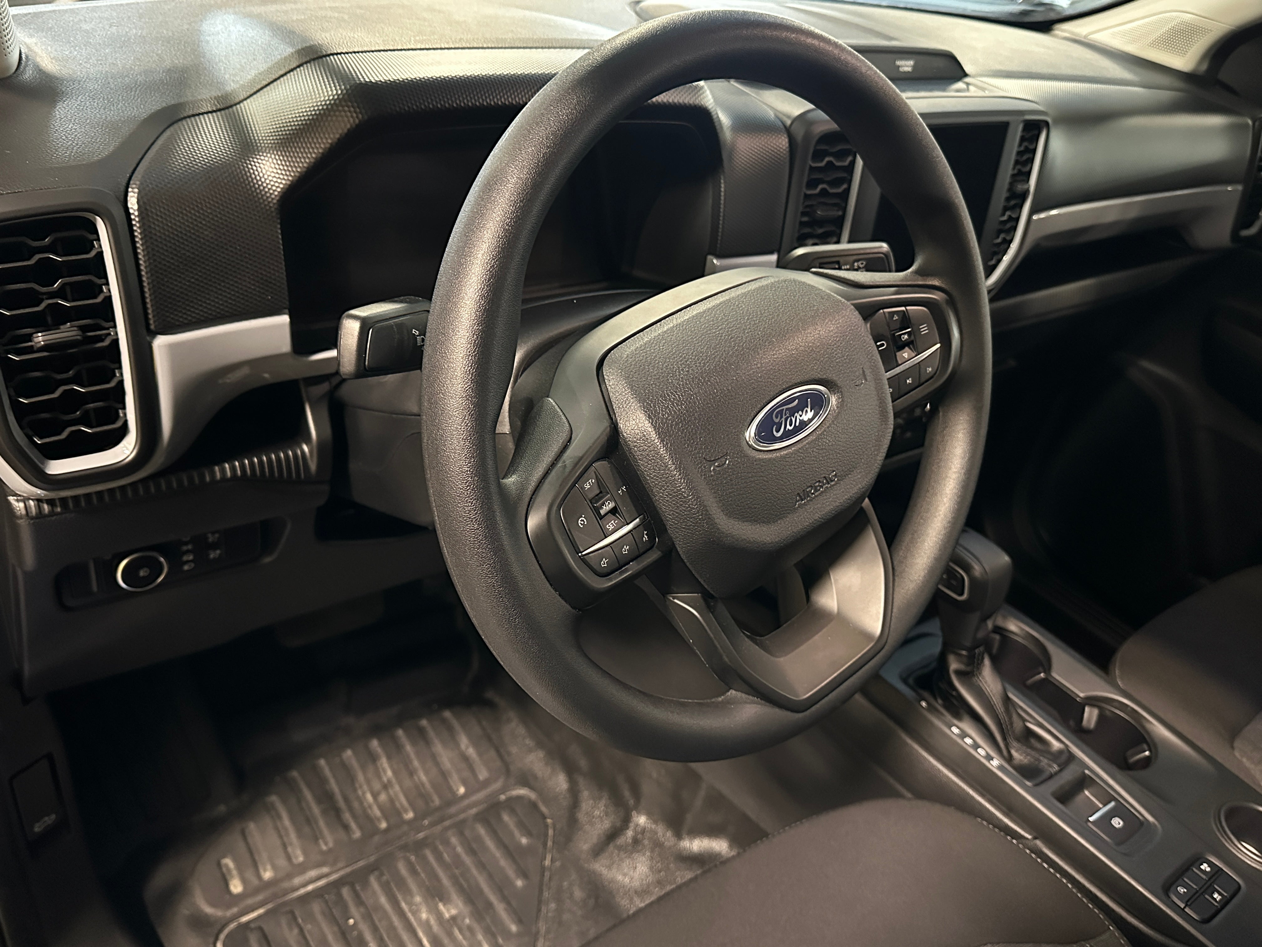 2024 Ford Ranger XL 3