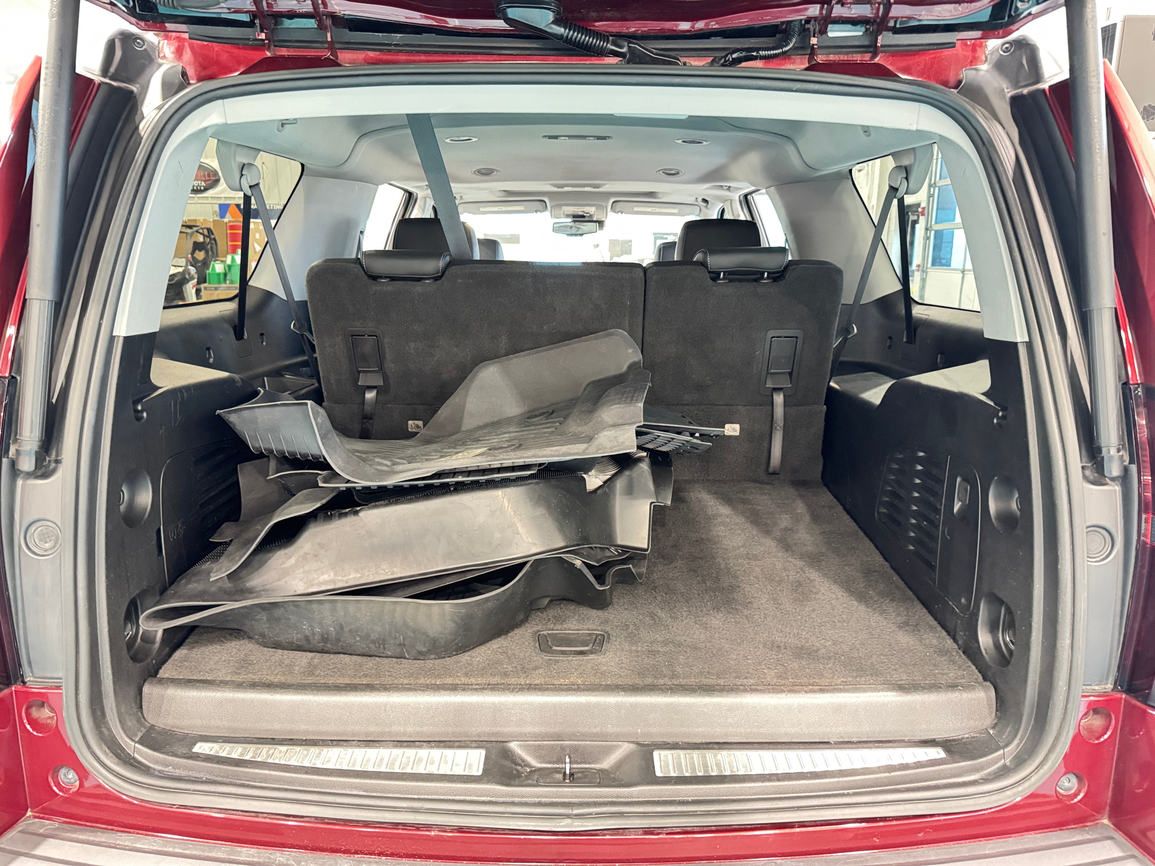 2019 Chevrolet Suburban LT 6