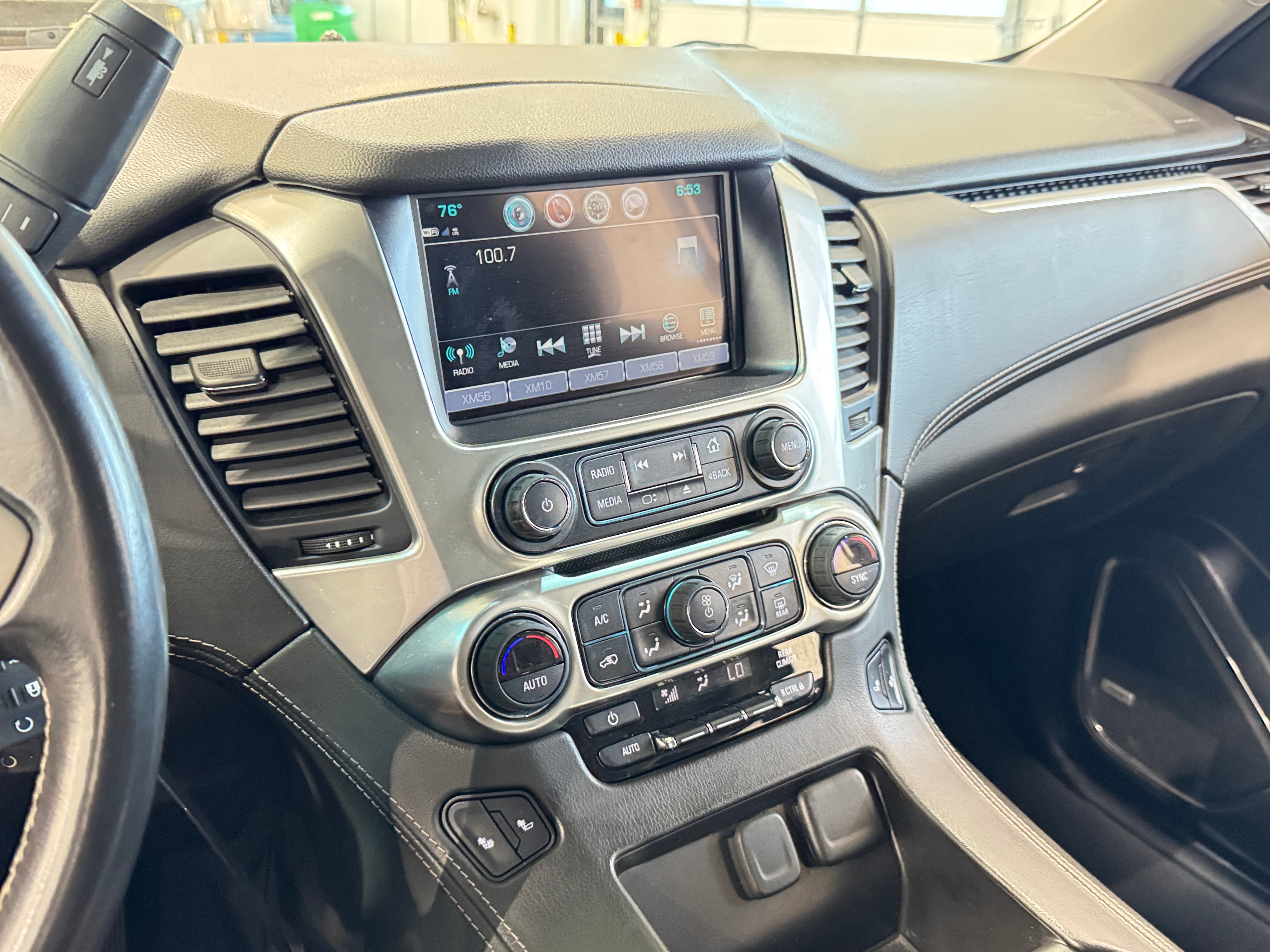 2019 Chevrolet Suburban LT 3
