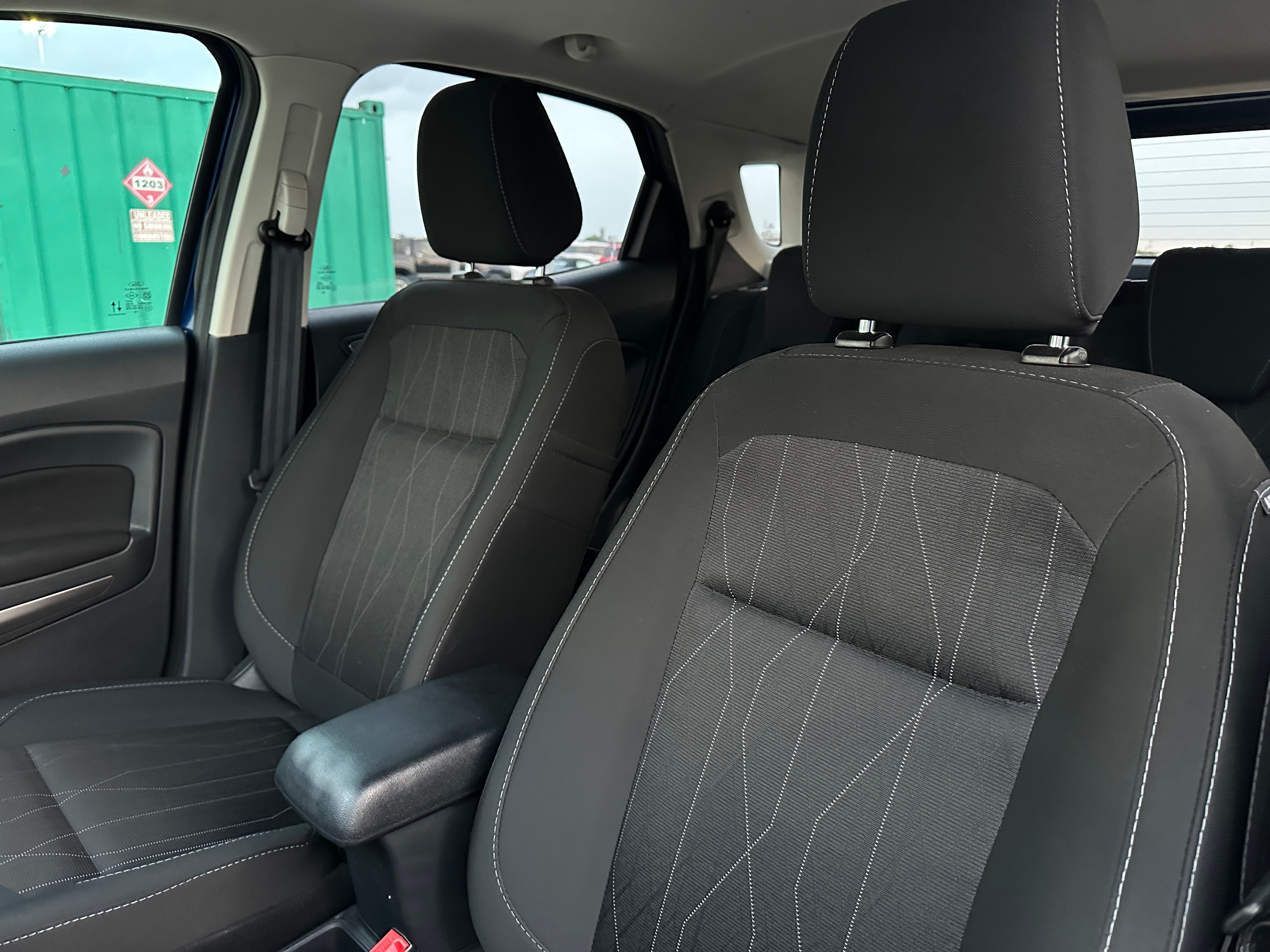 2020 Ford EcoSport SE 2