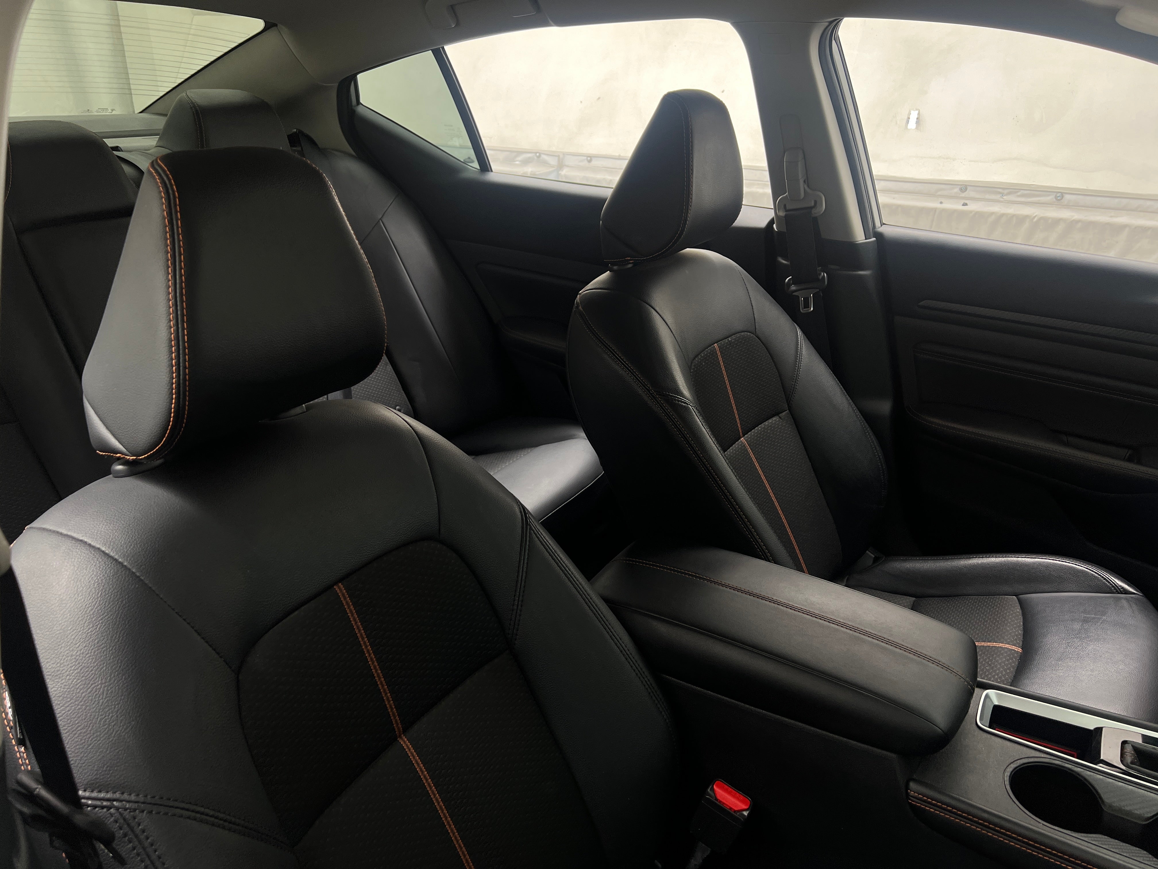 2022 Nissan Altima SR 2