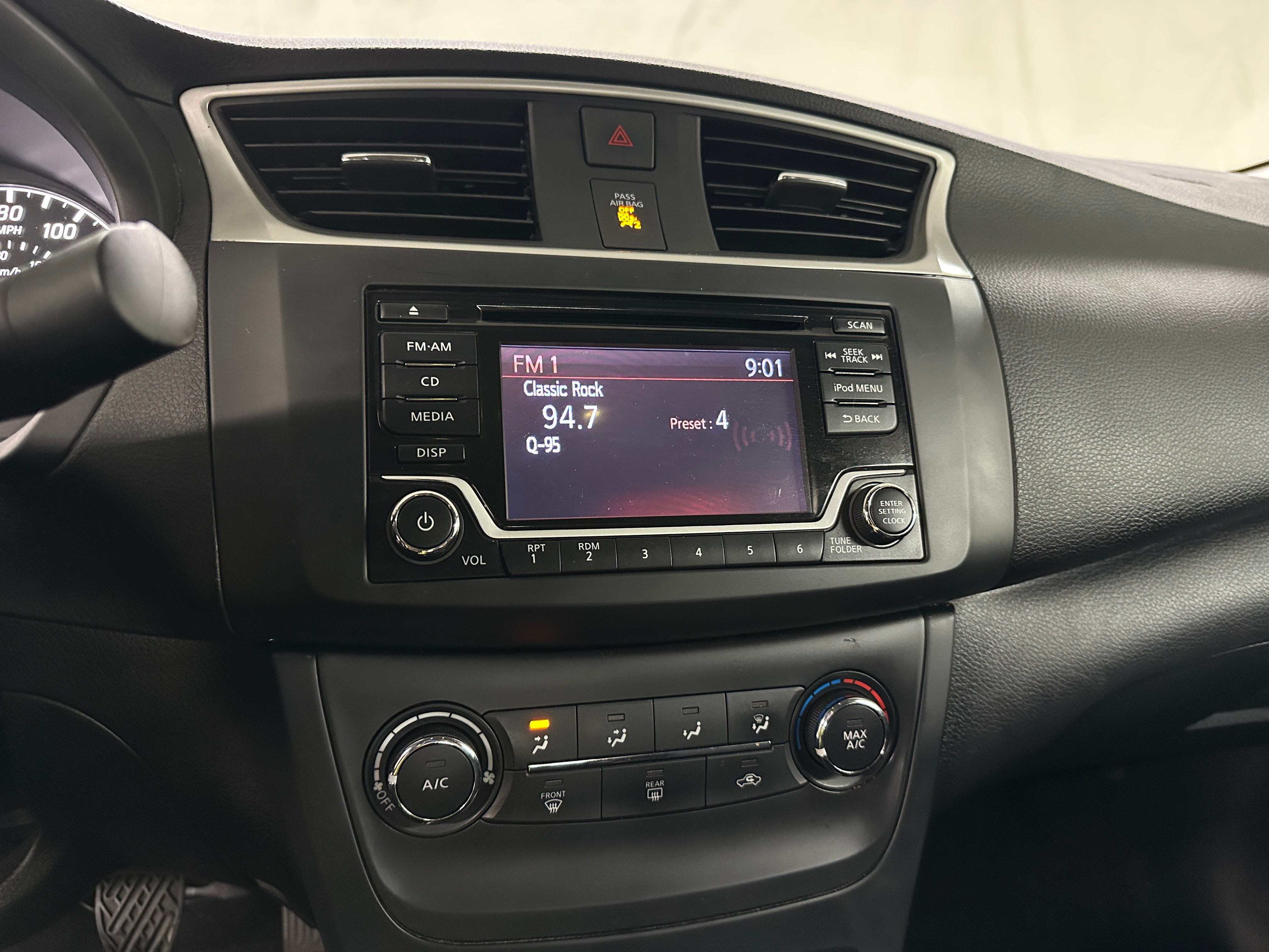 2018 Nissan Sentra S 4