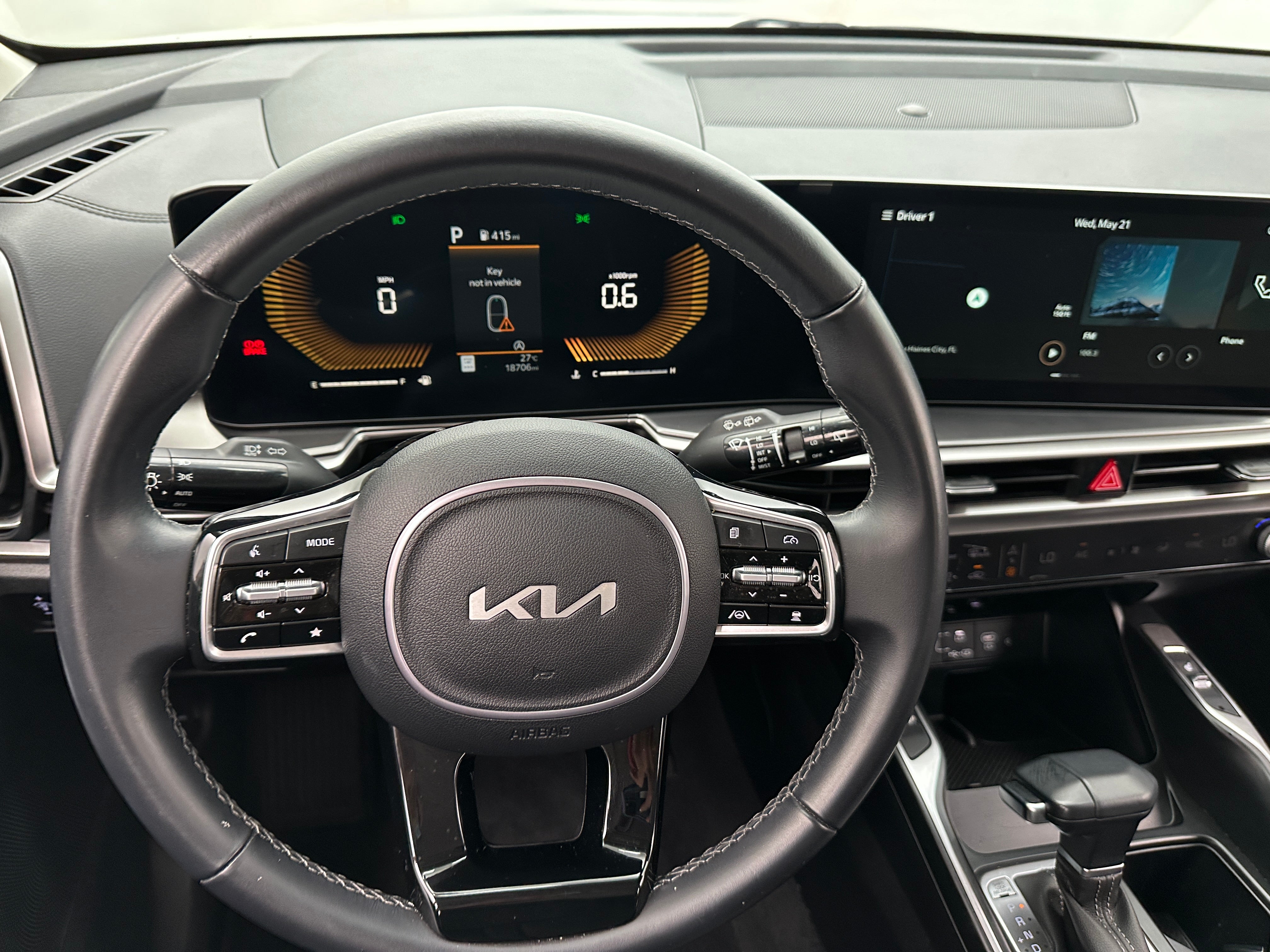 2024 Kia Sorento S 4