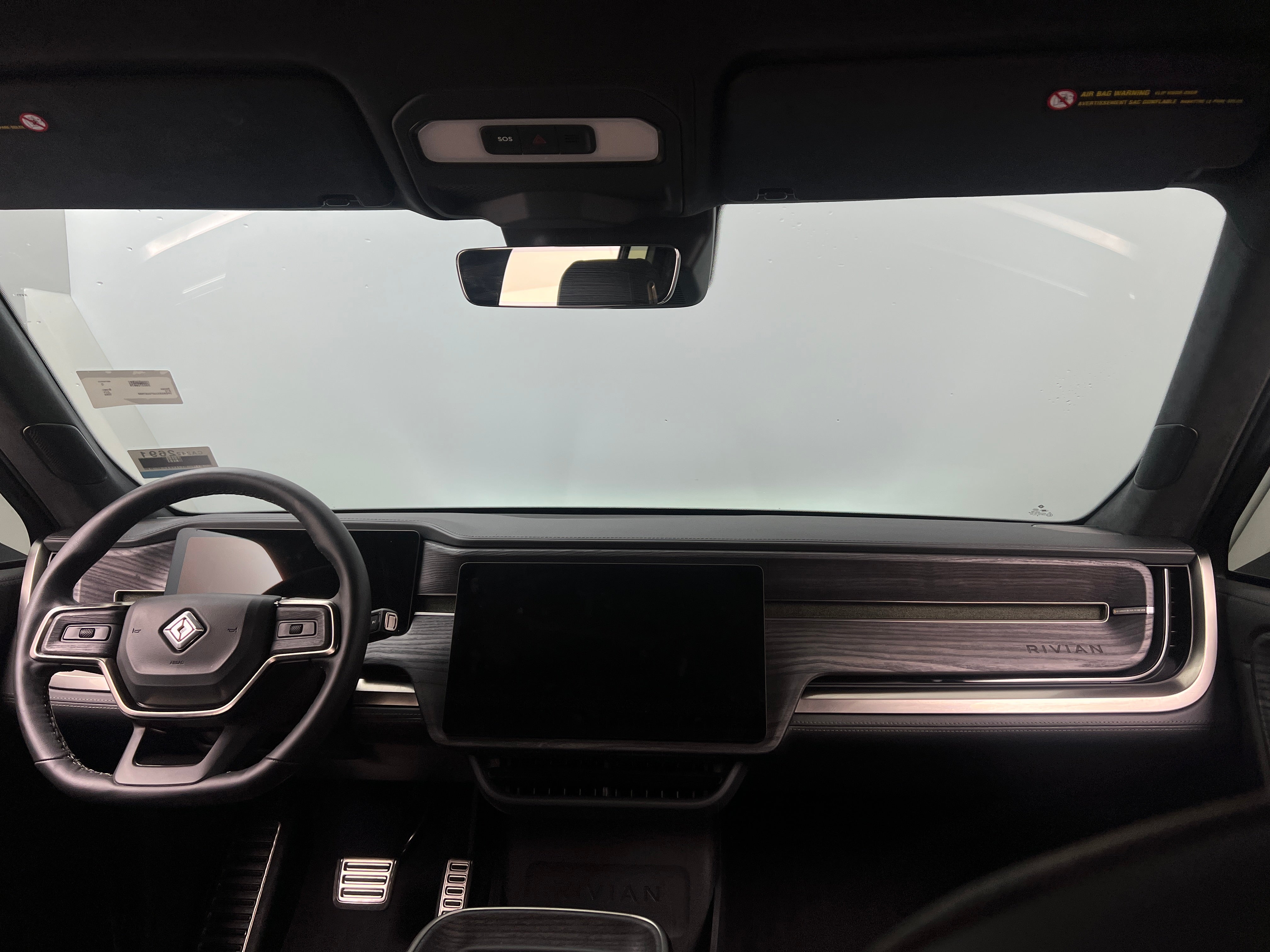 2023 Rivian R1S Adventure 2