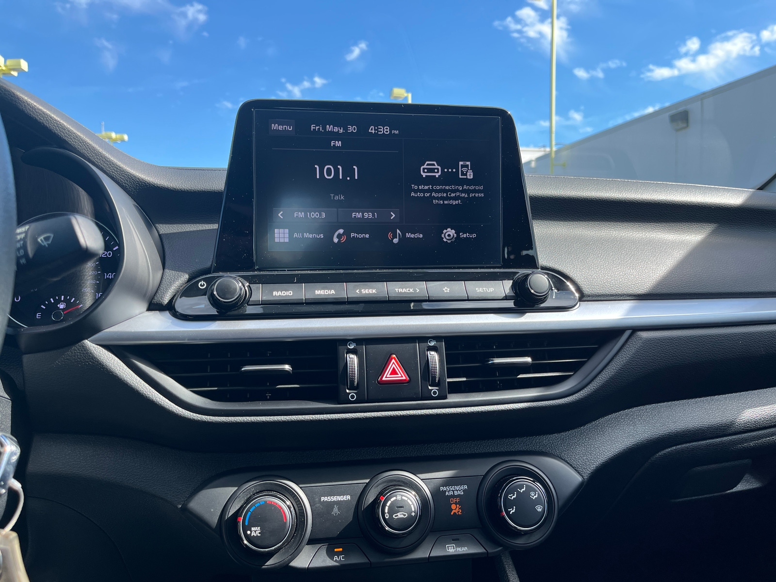 Thumbnail: 2024 Kia Forte - 4
