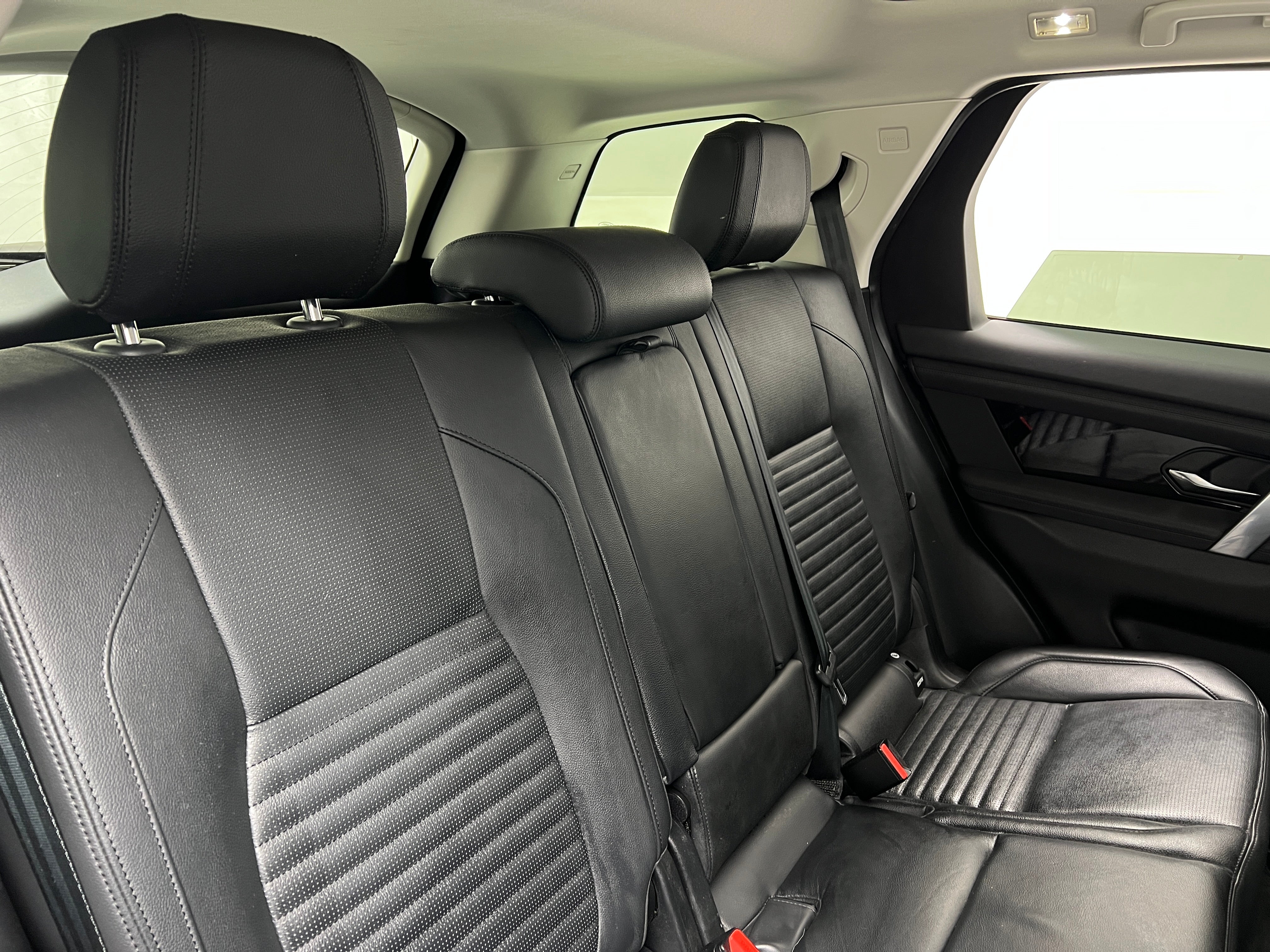 2022 Land Rover Discovery Sport S 5