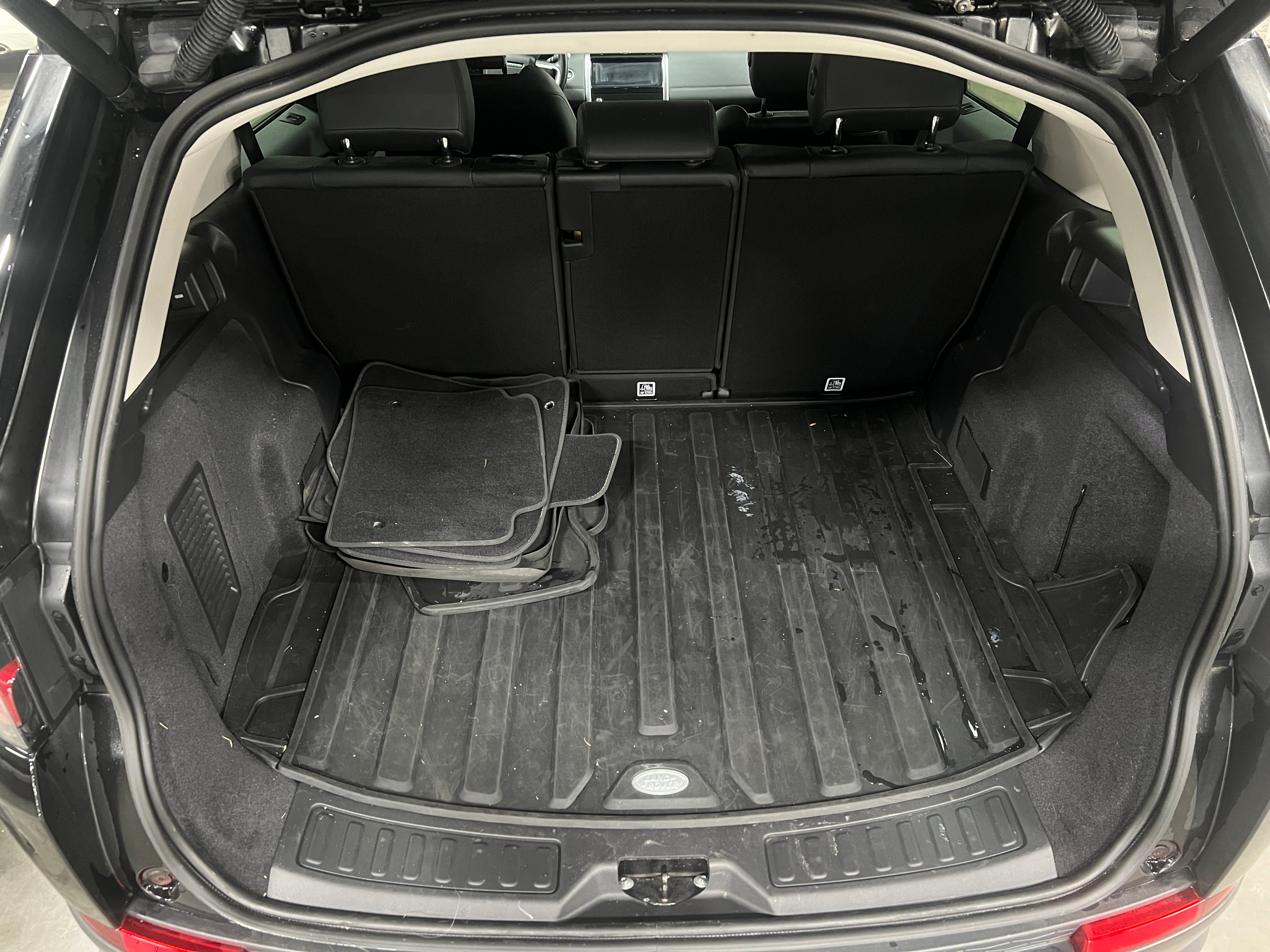 2022 Land Rover Discovery Sport S 6