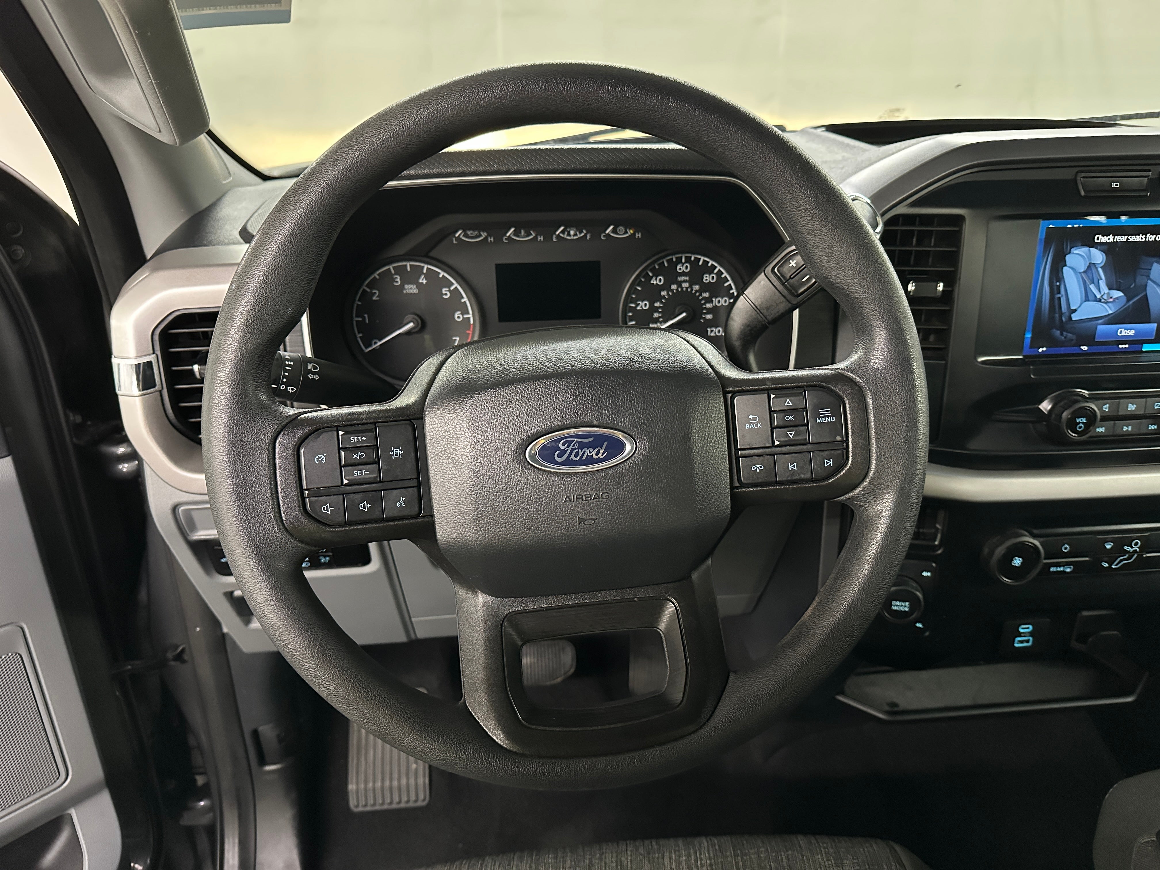 2023 Ford Econoline E-150 5