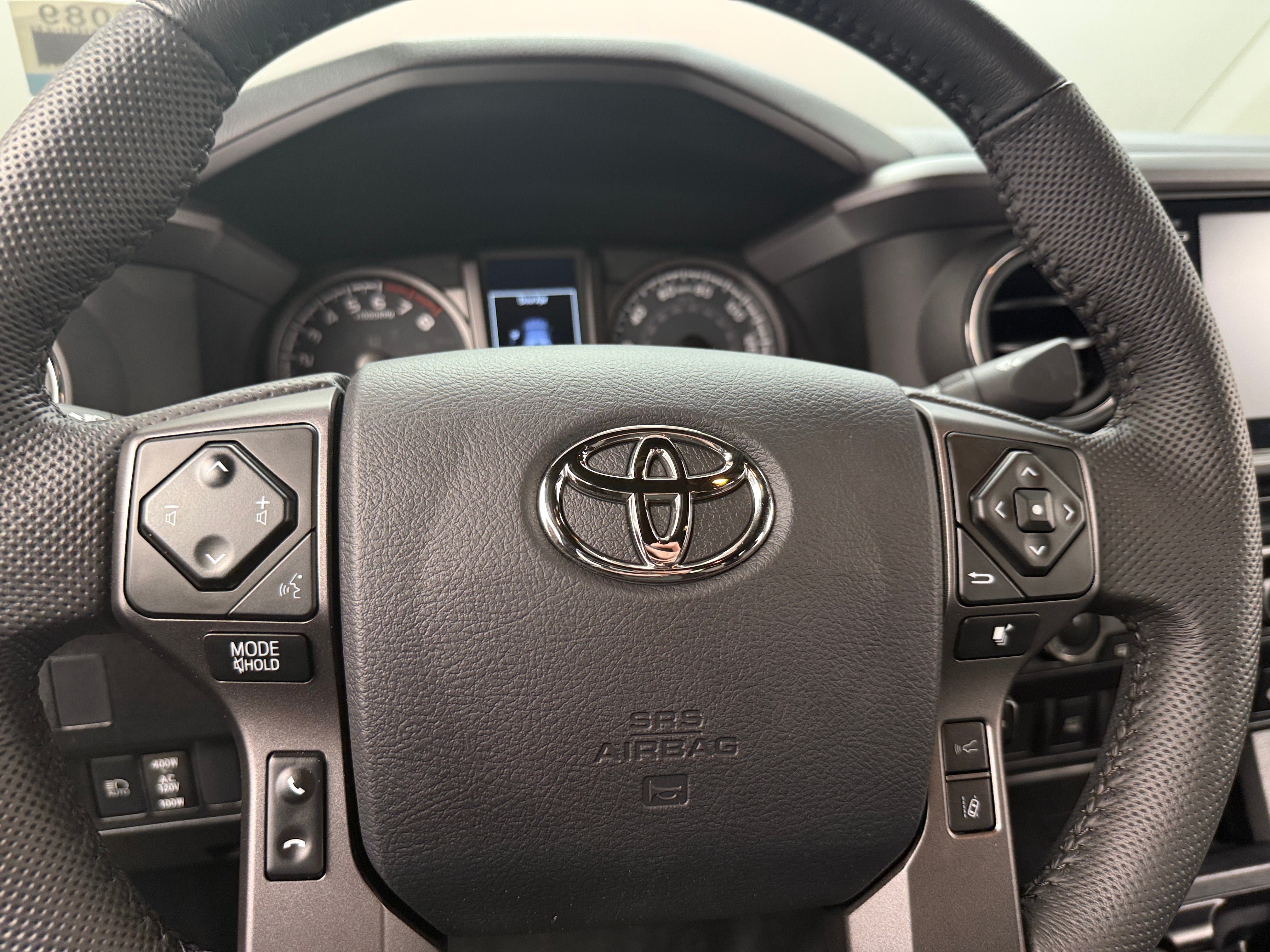 2023 Toyota Tacoma TRD Off-Road 5