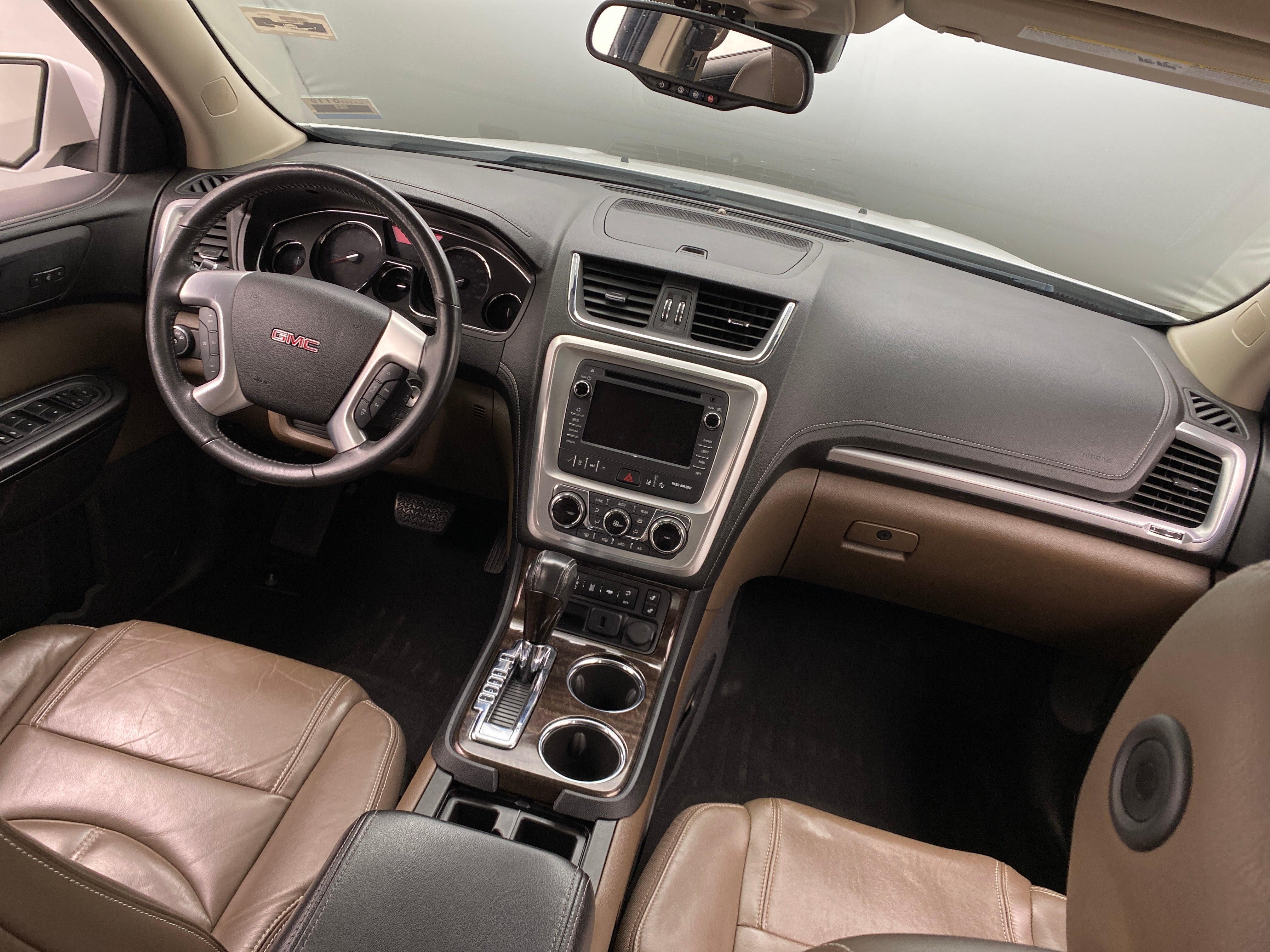 2016 GMC Acadia SLT 2